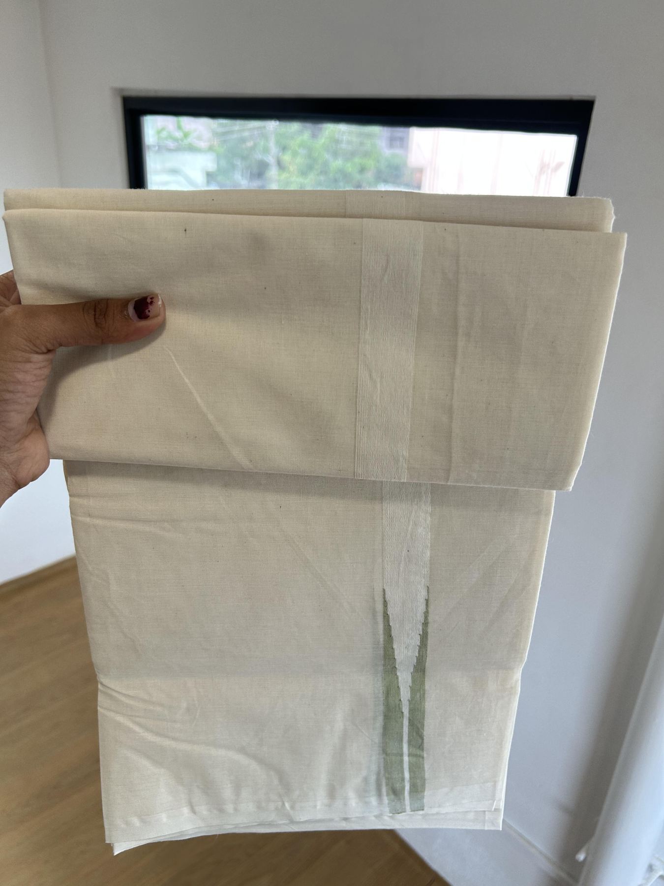 Double Off white Mundu/Dhoti - 20% Discount! KaithariKada Balaramapuram - 100% Cotton  100x100 - 1 inch Pista Green shaded Chutty Kara - 4 mtr (8.5 muzham) - 24 KK5392 ASH
