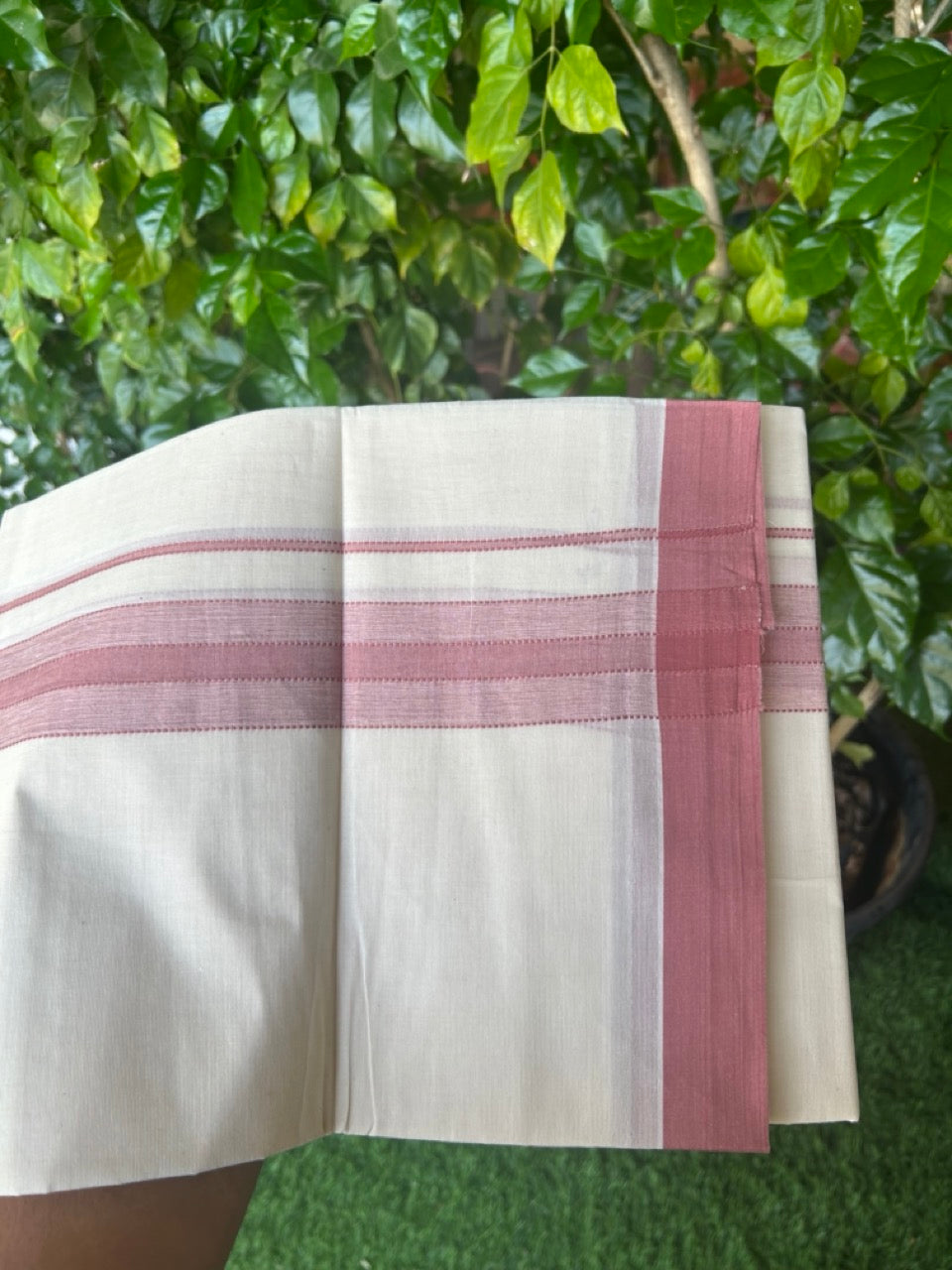 KaithariKada Balaramapuram 100% Cotton Double Off White (unbleached) Mundu/Dhoti- 100x80 - 1.75 inch Dusty Rose Design Kara 4 mtr (8.5 muzham) - 83KK5227 PMC
