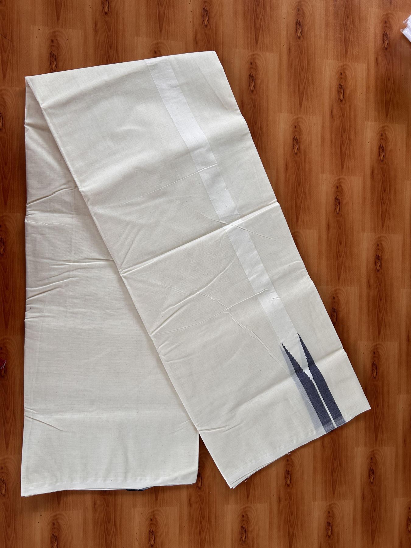 Double Off white Mundu/Dhoti - 20% Discount! KaithariKada Balaramapuram - 100% Cotton  100x100 - 1.25 inch Puliyilakkara Navy Blue shaded Chutty Kara - 4 mtr (8.5 muzham) - 4 KK5435 ASH