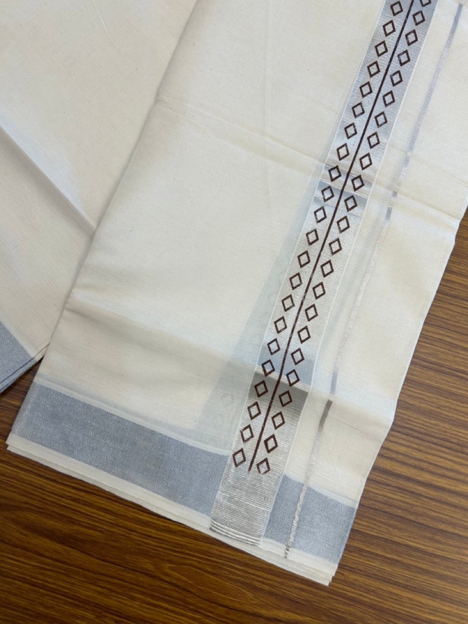 22% Discount!! KaithariKada Balaramapuram 100% Cotton Double Off White - (Ubleached) Mundu/Dhoti - 80x80 - 1.5 inch Silver Kasavu &  Brown Printed Design Kara - 4 mtr (8 muzham)- 7 KK5253 GAN