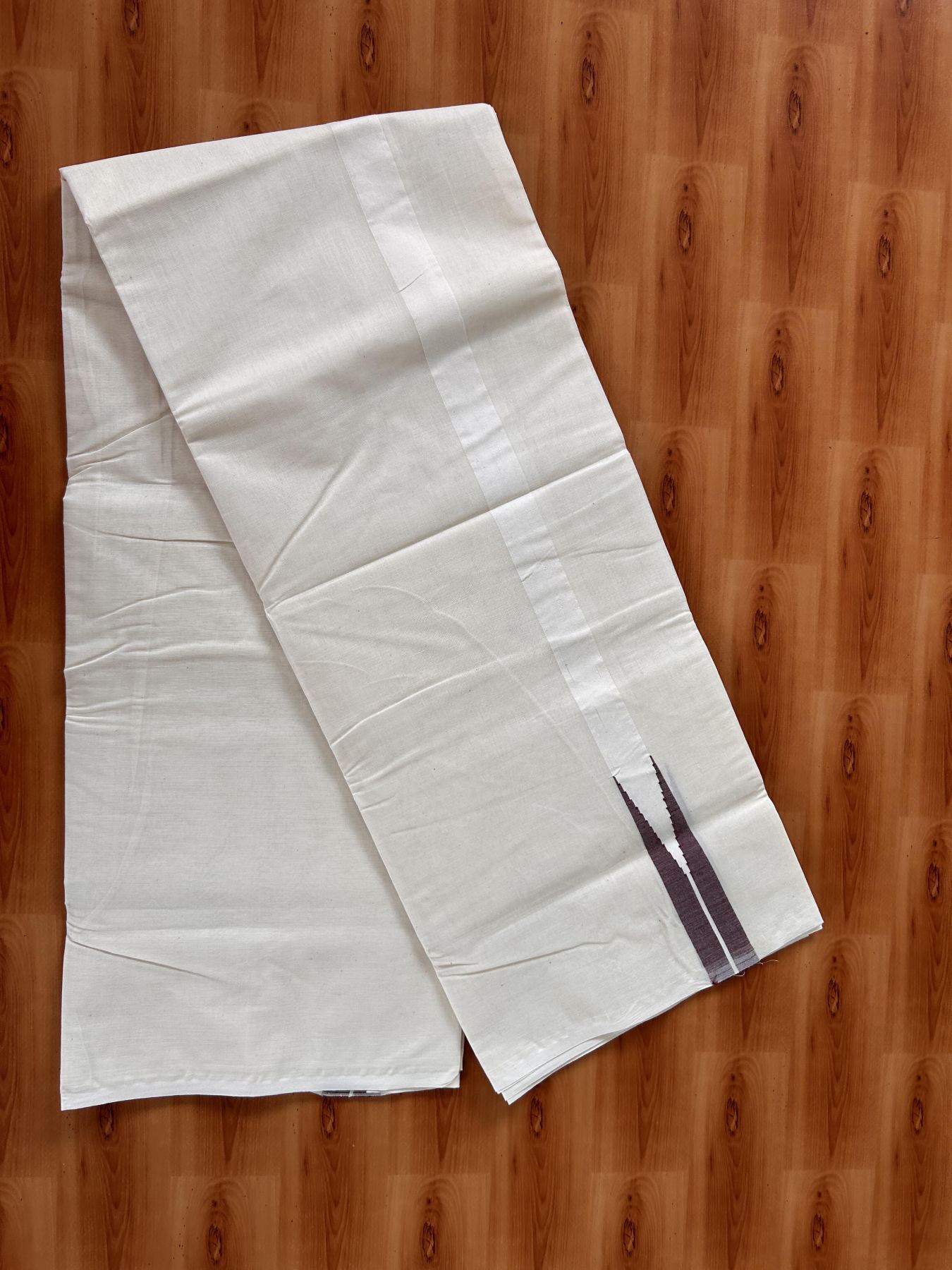 Double Off white Mundu/Dhoti - 20% Discount! KaithariKada Balaramapuram - 100% Cotton  100x100 - 1.25 inch Puliyilakkara Brown Chutty Kara - 4 mtr (8.5 muzham) - 16 KK5435 ASH