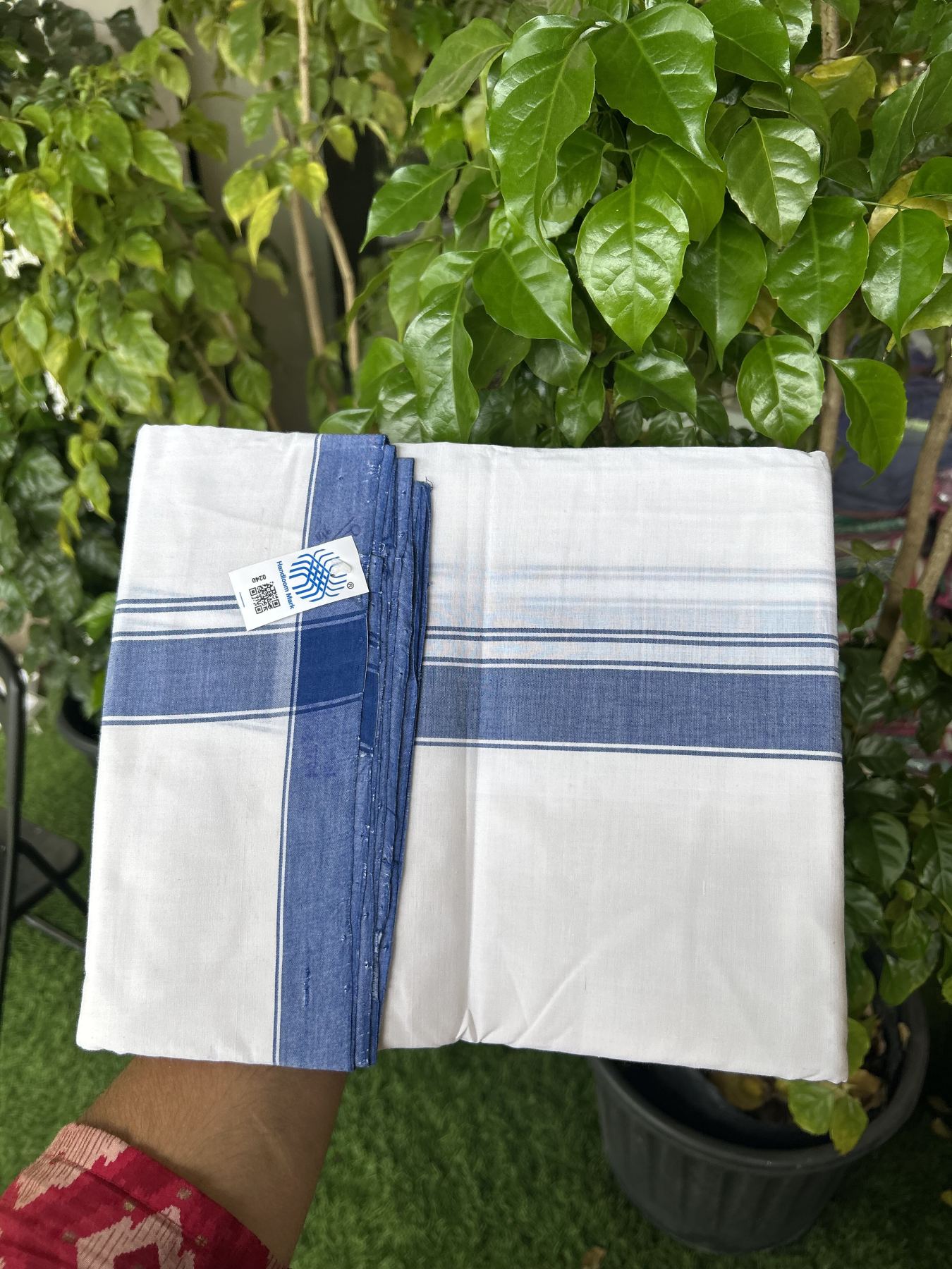 Kerala Handloom - Signature Kaitharikada - Government Sealed Hallmarked - 100% Pure Cotton (2/120X2/160 )Thread - Light White Double Mundu / Dhoti - 1.25 inch Blue Striped Kara - 32 KK5331 KAL