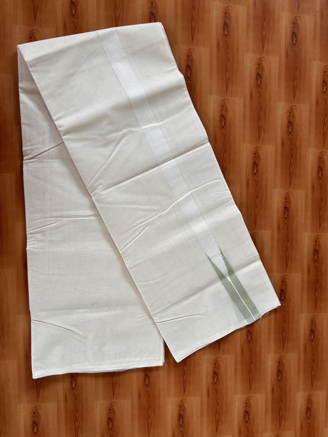 Double Off white Mundu/Dhoti - 20% Discount! KaithariKada Balaramapuram - 100% Cotton  100x100 - 1.25 inch Puliyilakkara Pista Green shaded Chutty Kara - 4 mtr (8.5 muzham) - 6 KK5435 ASH