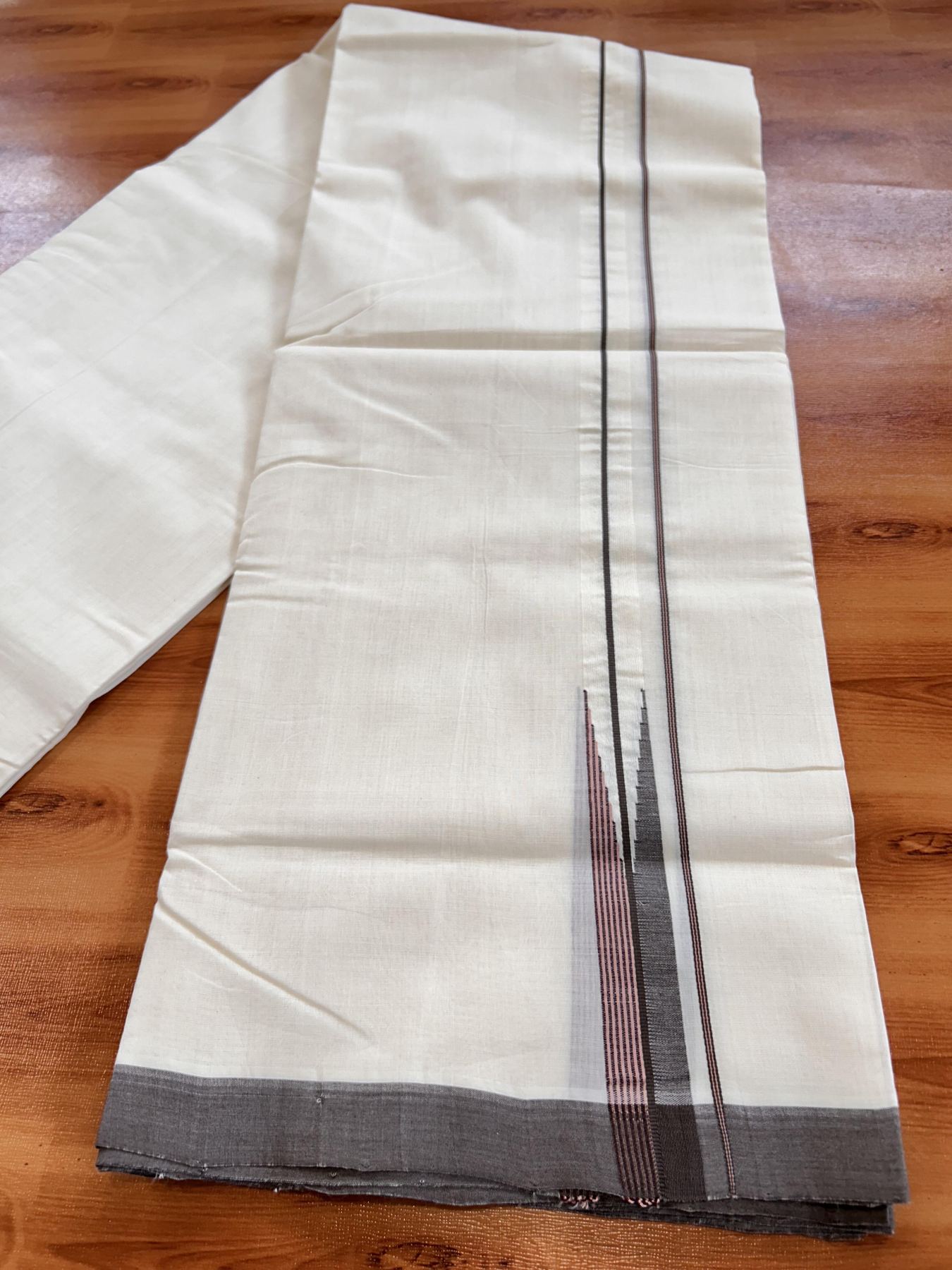 Double Off White (Unbleached) Mundu/Dhoti - 25% Discount!! KaithariKada Handloom Unakkupaav - Kerala Handloom - 100% Pure Cotton - 100x80 - 0.75 inch Brown & Peach Pink Striped Chutty Kara 4 meter (8.5 muzham) - 4 KK5436 REA