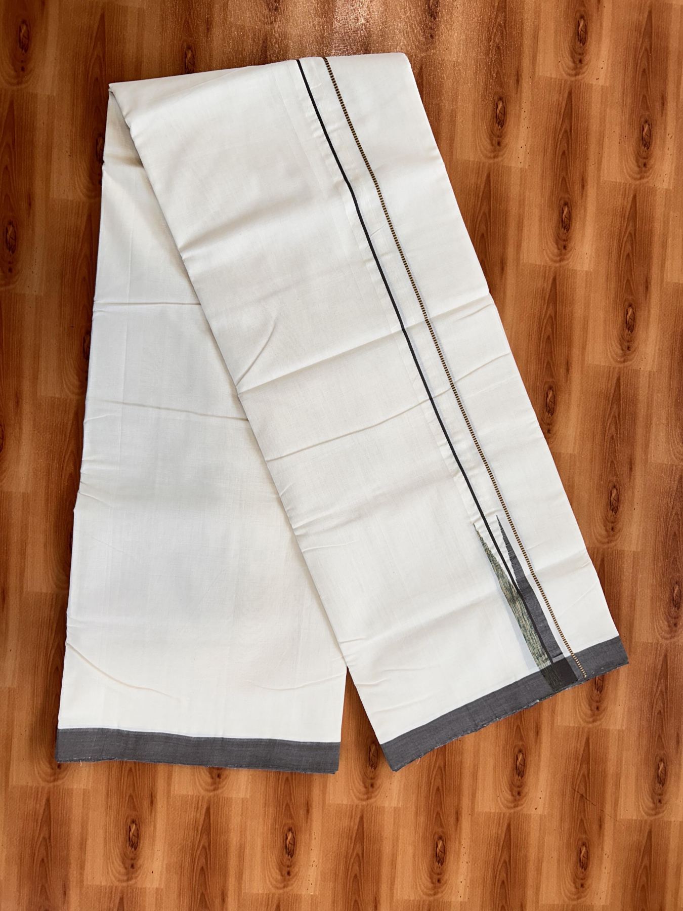 Double Off White (Unbleached) Mundu/Dhoti - 25% Discount!! KaithariKada Handloom Unakkupaav - Kerala Handloom - 100% Pure Cotton - 100x80 - 0.75 inch Brown, Yellow & Multi Colour Shaded Chutty Kara 4 meter (8.5 muzham) - 5 KK5436 REA