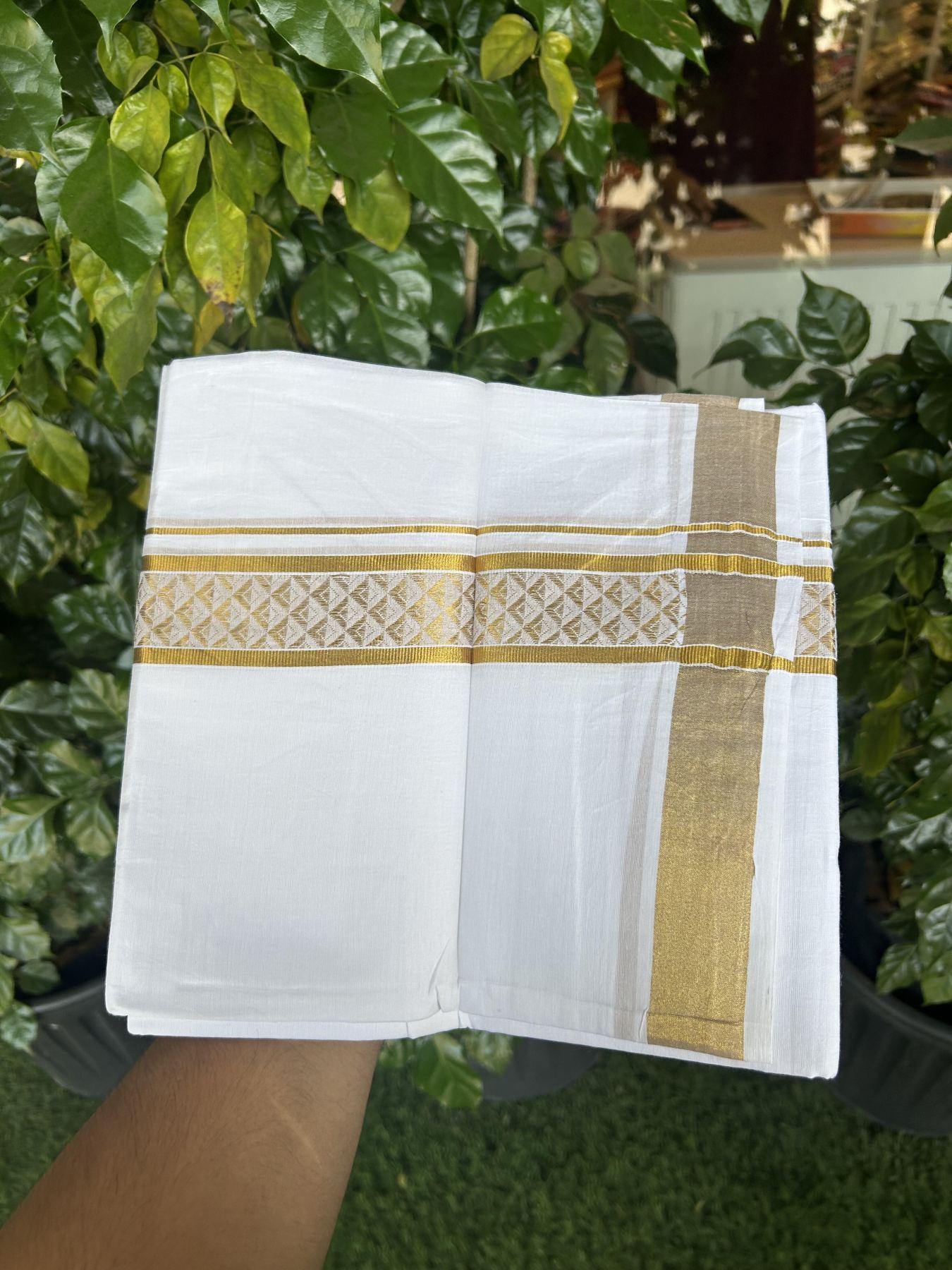 20% Discount!! Kaitharikada Balaramapuram 100% Pure Cotton Pure White Double Mundu/Dothi - 100x80 - 1.75 inch Gold Kasav Jacquard Design Kara - 3.90 m (8 muzham) - 53 KK5356 VAS