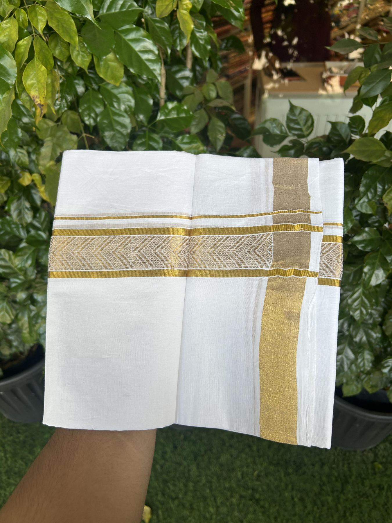 20% Discount!! Kaitharikada Balaramapuram 100% Pure Cotton Pure White Double Mundu/Dothi - 100x80 - 1.75 inch Gold Kasav Jacquard Design Kara - 3.90 m (8 muzham) - 52 KK5356 VAS