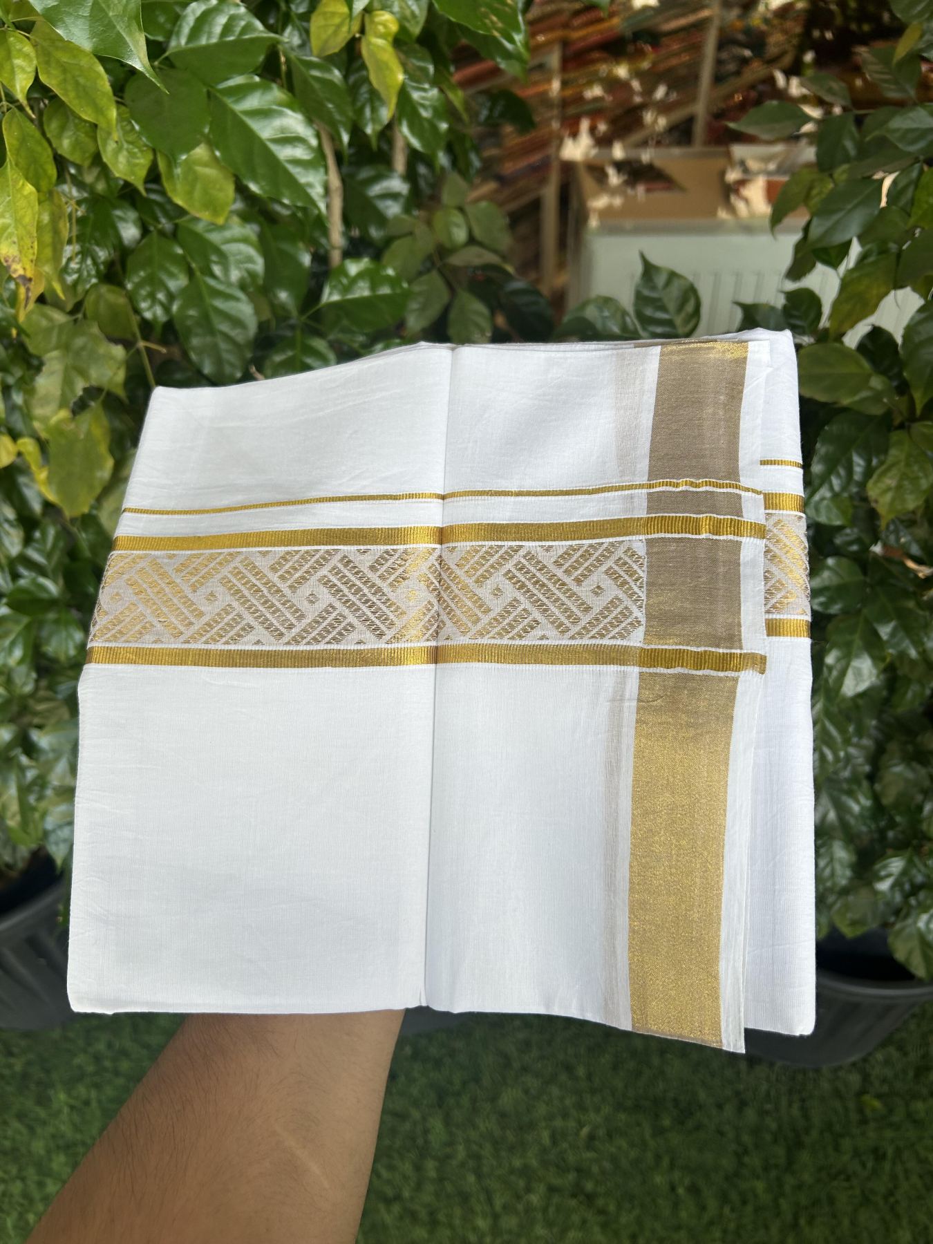 20% Discount!! Kaitharikada Balaramapuram 100% Pure Cotton Pure White Double Mundu/Dothi - 100x80 - 1.75 inch Gold Kasav Jacquard Design Kara - 3.90 m (8 muzham) - 51 KK5356 VAS