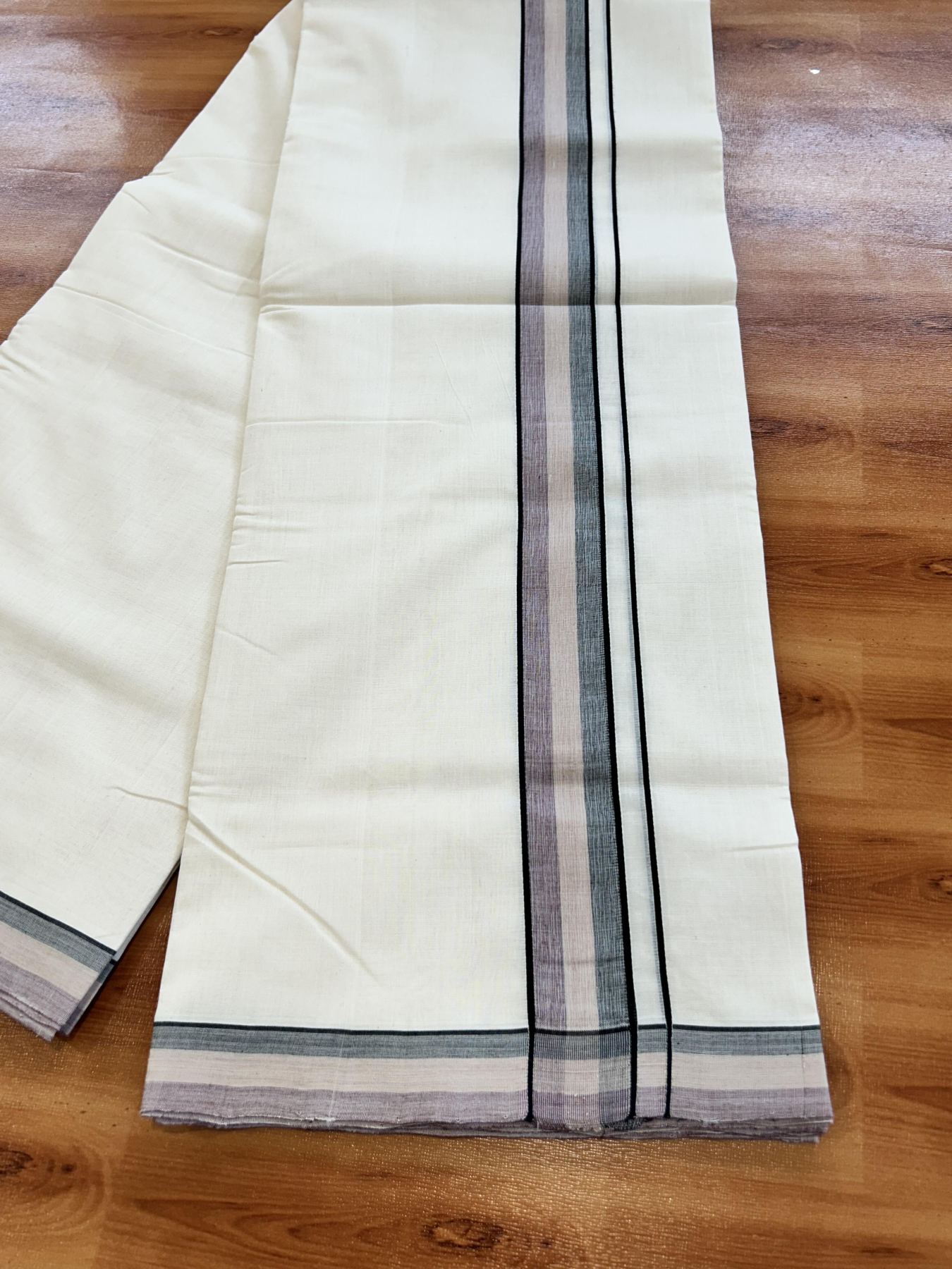 Double Off White (Unbleached) Mundu/Dhoti - 25% Discount!! KaithariKada Handloom Unakkupaav - Kerala Handloom - 100% Pure Cotton - 100x80 - 1.5 inch Black, Cream & Brownish Pink Shaded Kara 4 meter (8.5 muzham) - 17 KK5436 REA