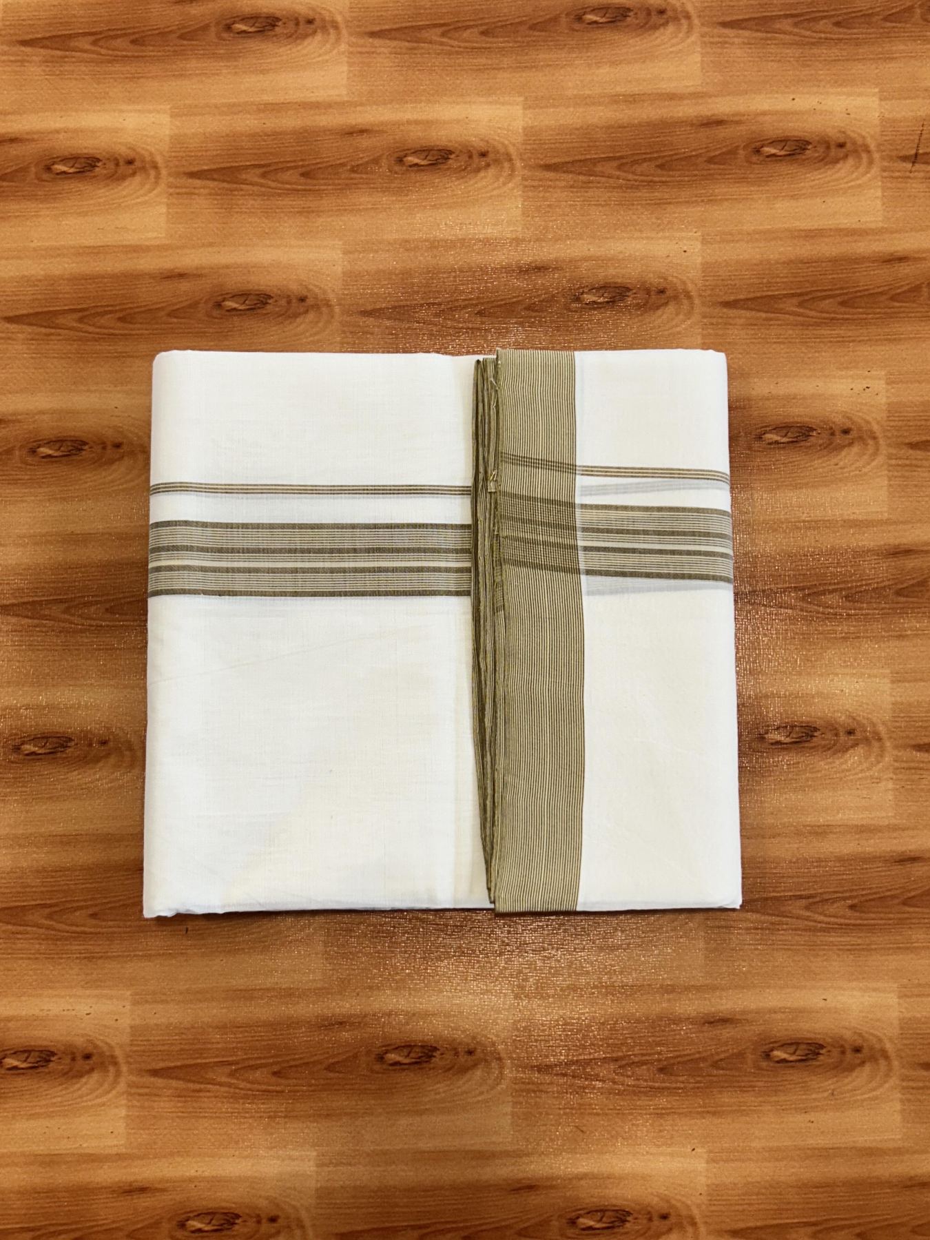 Double Off White (Unbleached) Mundu/Dhoti - 25% Discount!! KaithariKada Handloom Unakkupaav - Kerala Handloom - 100% Pure Cotton - 100x80 - 1.25 inch Walnut Brown & Cream Shaded Kara 4 meter (8.5 muzham) - 18 KK5436 REA