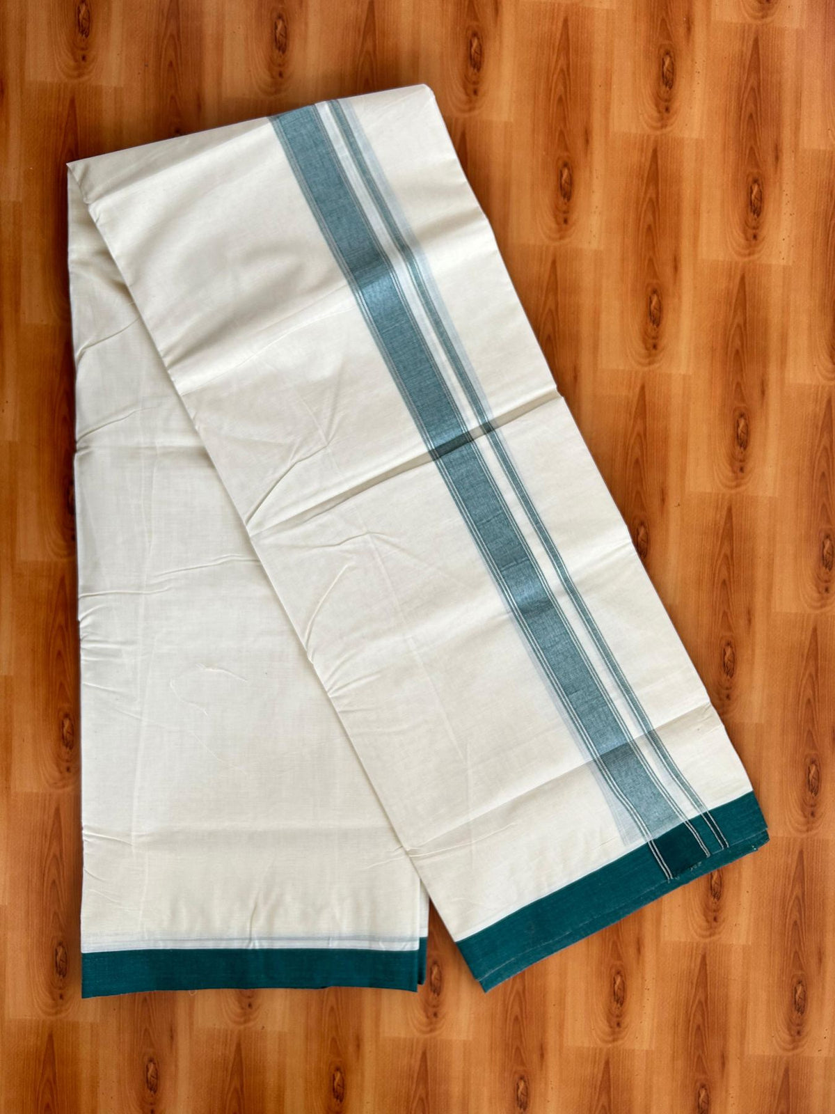 Double Off White (Unbleached) Mundu/Dhoti - 20% Discount! Kaitharikada Pure Cotton - 80x80 - 1.25 Inch Green & Silver shaded Kara 4 mtr (8.5 muzham) - 19 KK5497 MRH