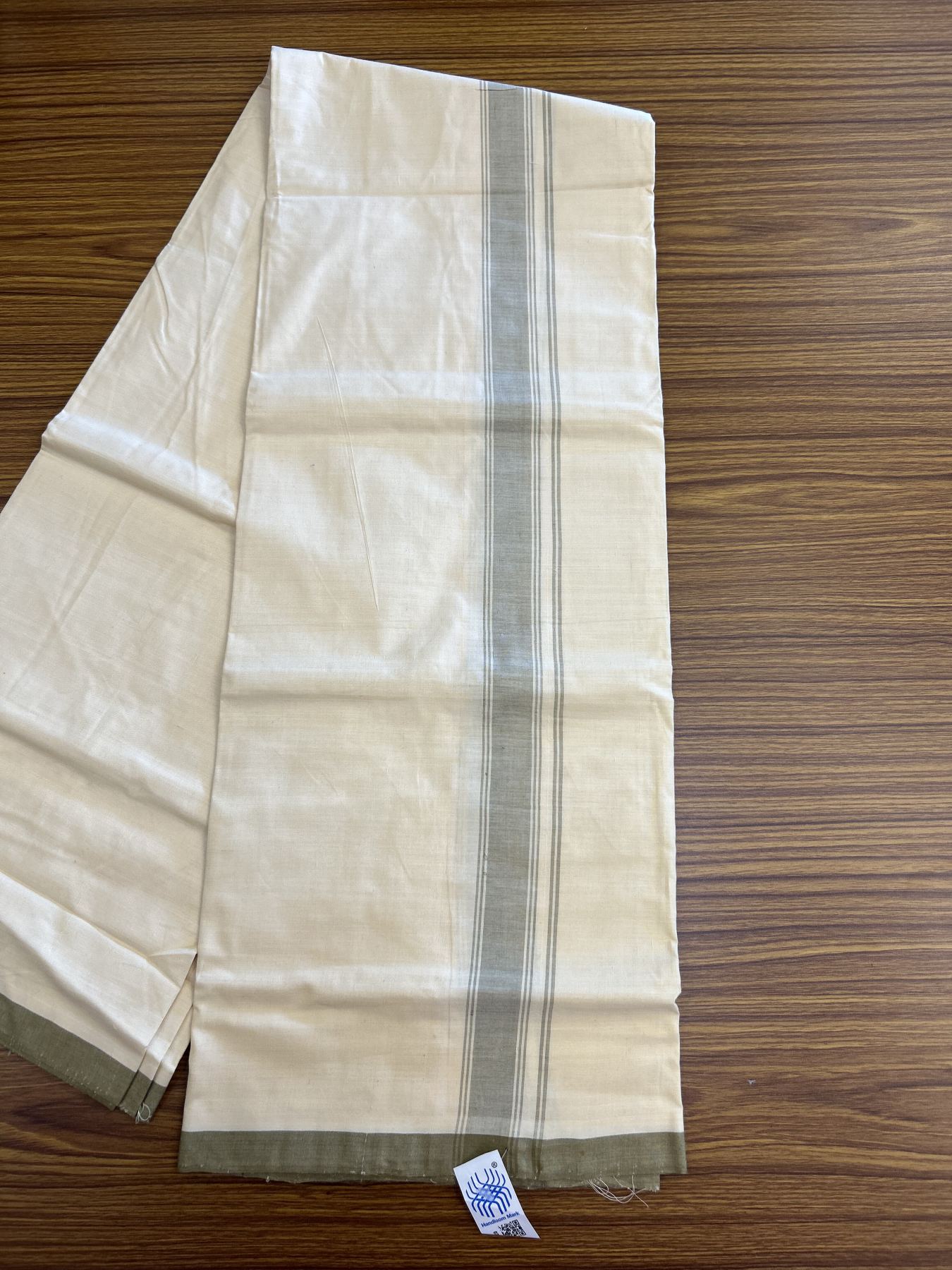 Kannur Kavi Dhoti - KaithariKada Balaramapuram Handloom Single Mundu/Dhoti - 100% Pure Cotton 2/80x2/80s Thread - Kannur Light Yellow colour Body 1.25 inch Greyish Olive Green Striped Kara - 43 KK8046 KAL