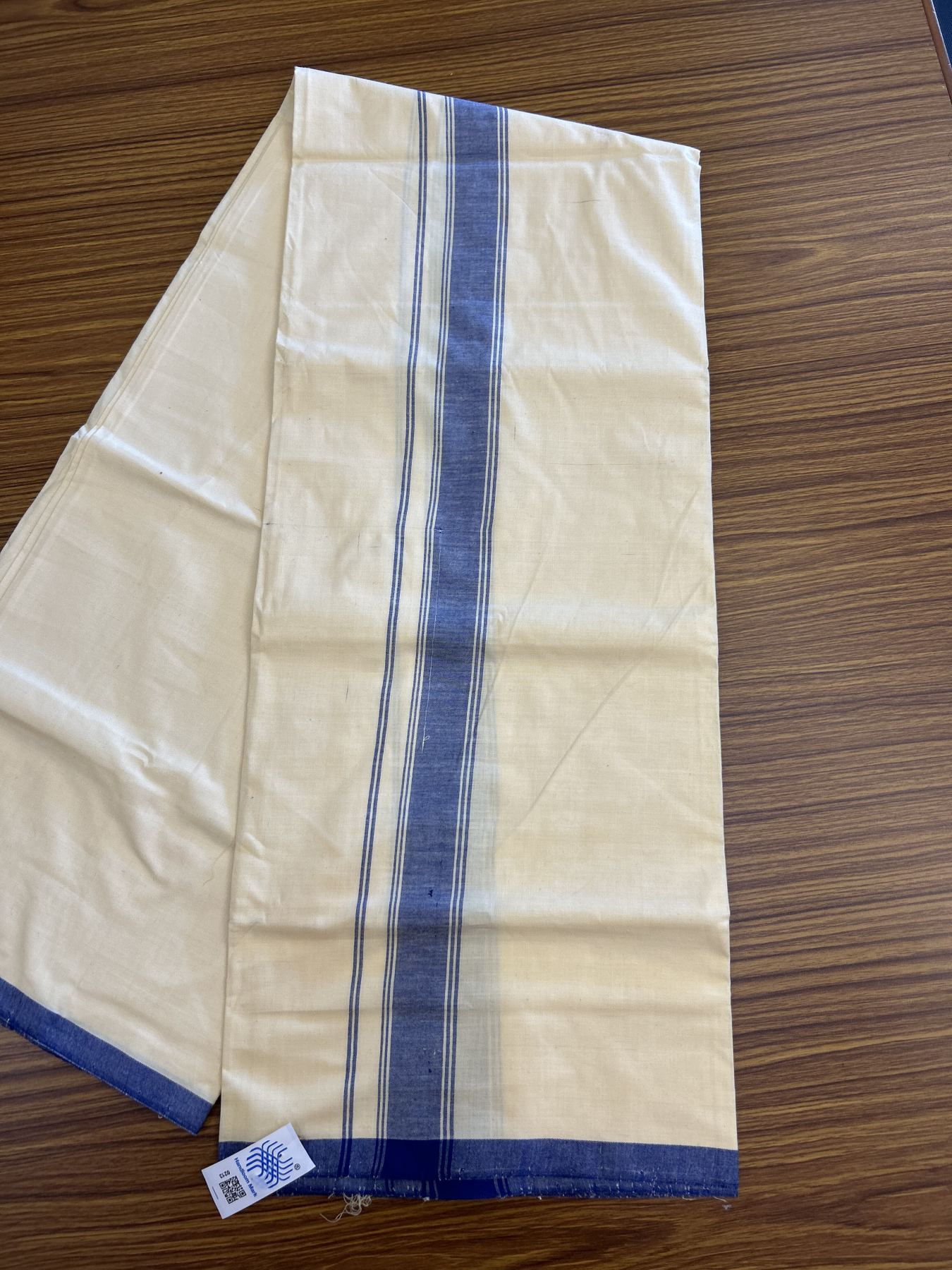 Kannur Kavi Dhoti - KaithariKada Balaramapuram Handloom Single Mundu/Dhoti - 100% Pure Cotton 2/80x2/80s Thread - Kannur Light Yellow colour Body 1.75 inch Blue Striped Kara - 40 KK8046 KAL