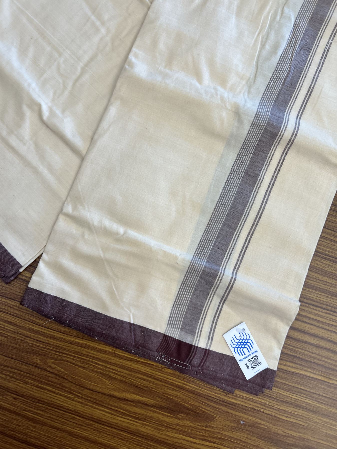Kannur Kavi Dhoti - KaithariKada Balaramapuram Handloom Single Mundu/Dhoti - 100% Pure Cotton 2/80x2/80s Thread - Kannur Light Yellow colour Body 1.5 inch Brown Striped Kara - 42 KK8046 KAL