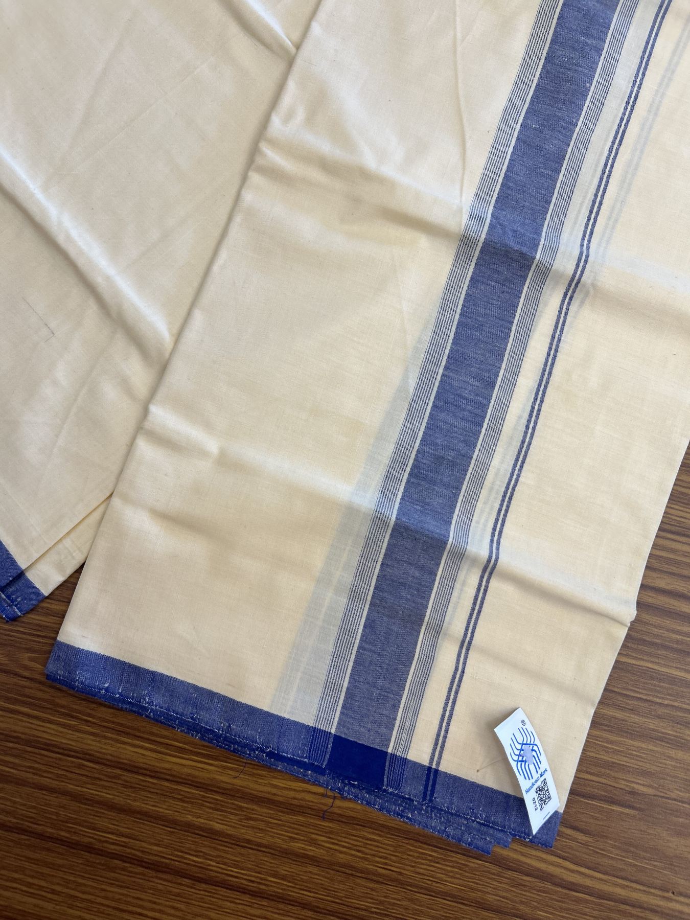 Kannur Kavi Dhoti - KaithariKada Balaramapuram Handloom Single Mundu/Dhoti - 100% Pure Cotton 2/80x2/80s Thread - Kannur Light Yellow colour Body 1.75 inch Blue Striped Kara - 39 KK8046 KAL