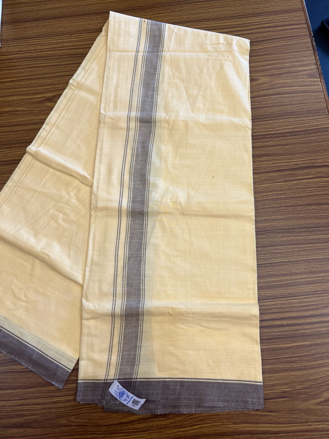 Kannur Kavi Dhoti - KaithariKada Balaramapuram Handloom Single Mundu/Dhoti - 100% Pure Cotton 2/60x40s Thread - Kannur Yellow colour Body 1.25 inch Brown Striped Kara - 46 KK8046 KAL
