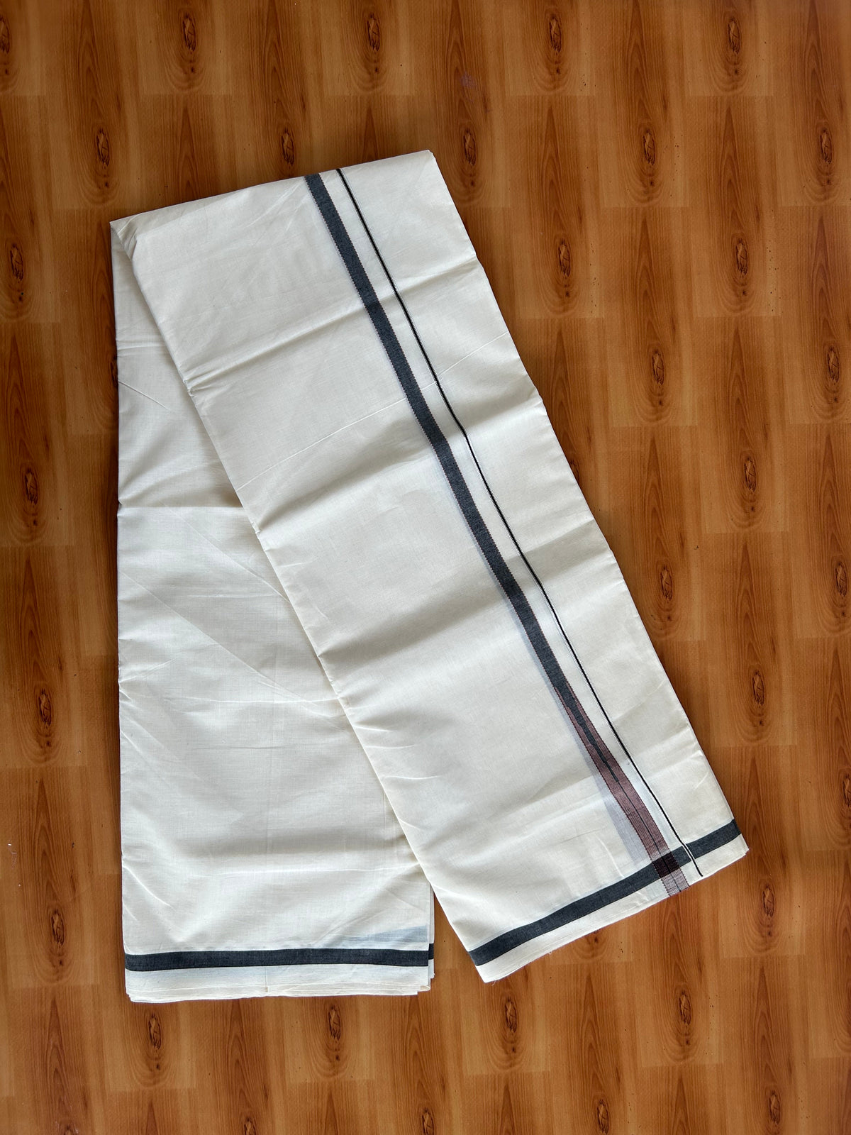 Double Off White (Unbleached) Mundu/Dhoti - 20% Discount!! KaithariKada Pulimood 100% Cotton 100X80-  0.5 inch Puliyilakkara Silver Kasav Black & Brown Chutty Kara - 4 mtr  (8.5 muzham) - 2 KK5548 VAS