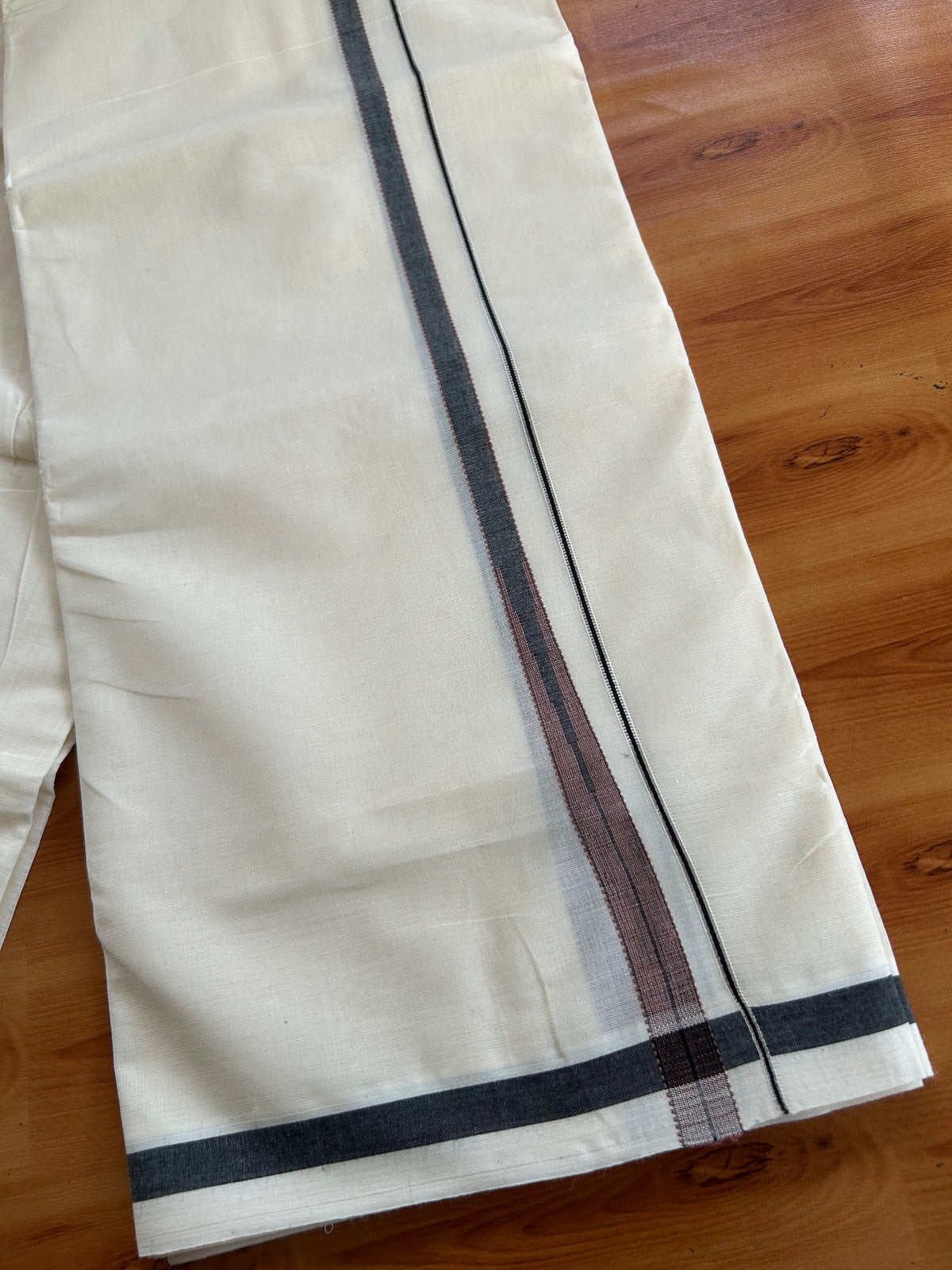 Double Off White (Unbleached) Mundu/Dhoti - 20% Discount!! KaithariKada Pulimood 100% Cotton 100X80-  0.5 inch Puliyilakkara Silver Kasav Black & Brown Chutty Kara - 4 mtr  (8.5 muzham) - 2 KK5548 VAS