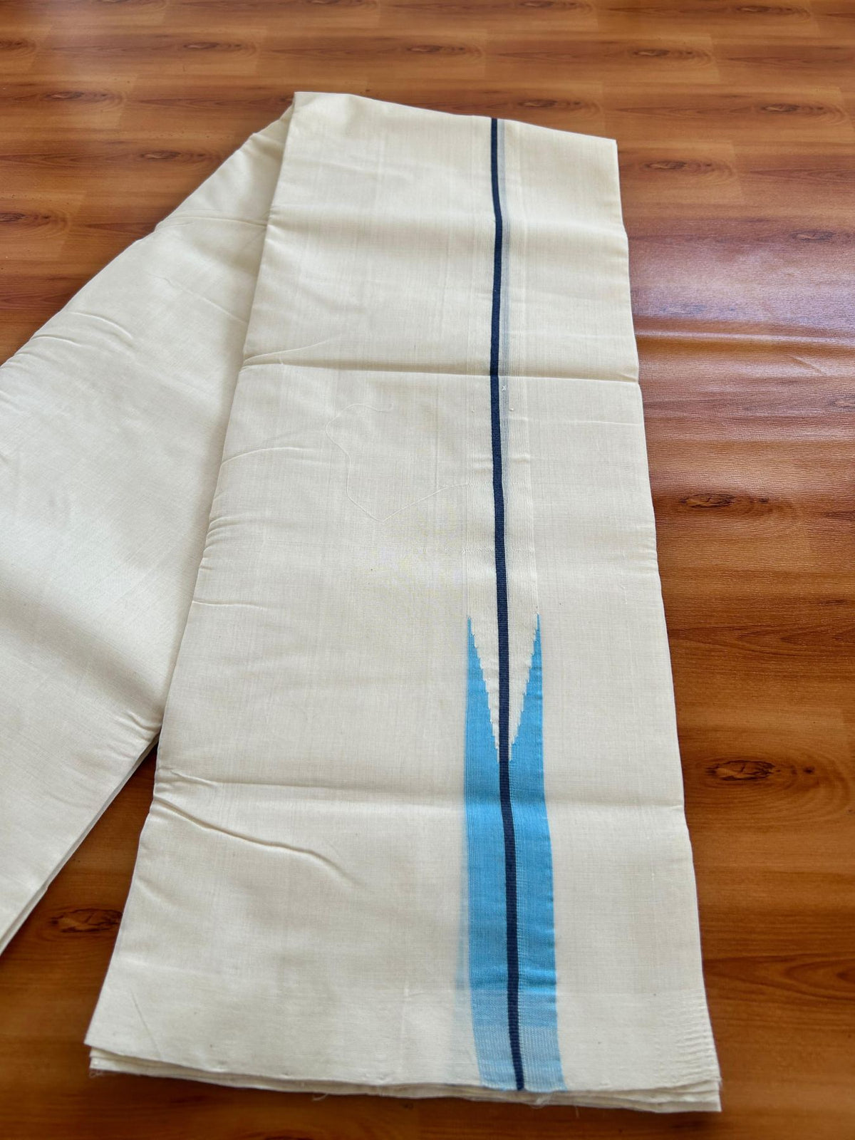 Short Dhoti Special! Double Off White Dhoti - 25% Discount! KaithariKada Kerala Handloom Unakkupaav - 100% Pure Cotton 100x80 - 46 inches Height - 1.25 inch Ash Blue & Light Blue Puliyilakkara Chutty 3.60 mtr (8 muzham) - 2 KK5498 REA