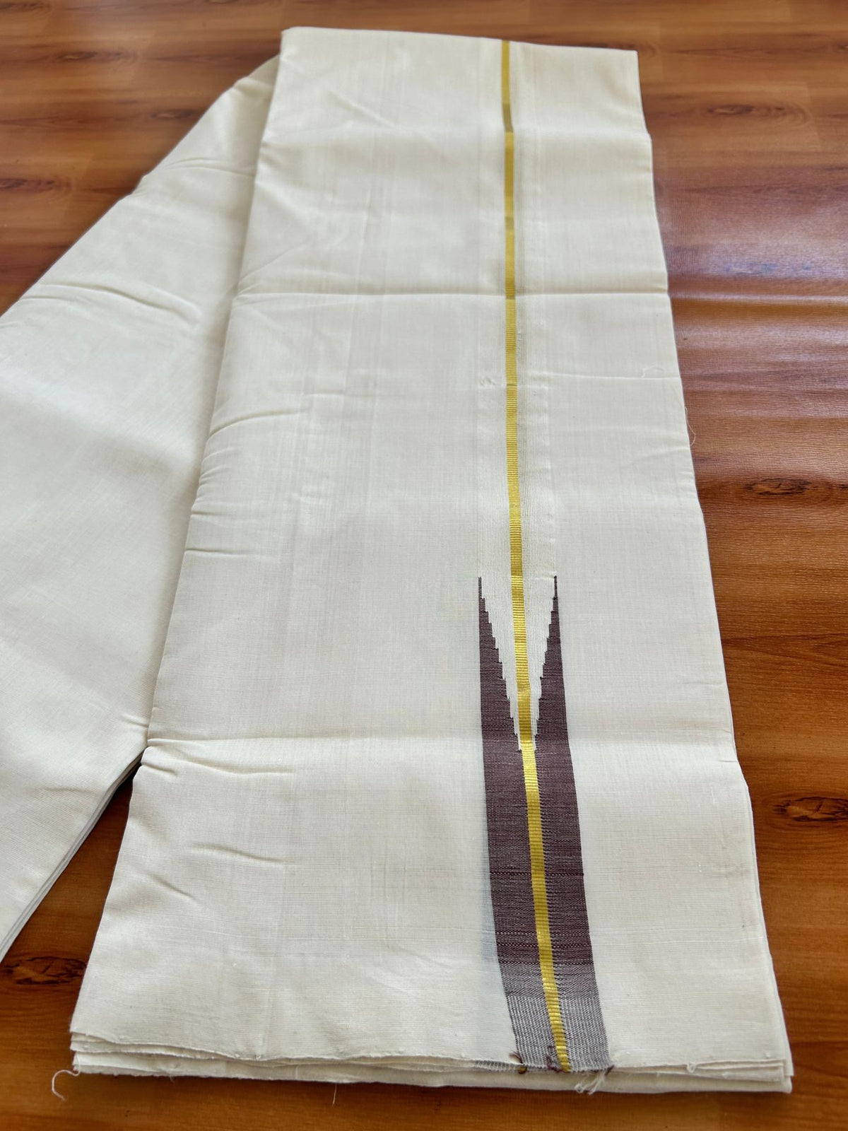 Short Dhoti Special! Double Off White Dhoti - 25% Discount! KaithariKada Kerala Handloom Unakkupaav - 100% Pure Cotton 100x80 - 46 inches Height - 1.25 inch Gold Kasav & Brown Puliyilakkara Chutty 3.60 mtr (8 muzham) - 6 KK5498 REA