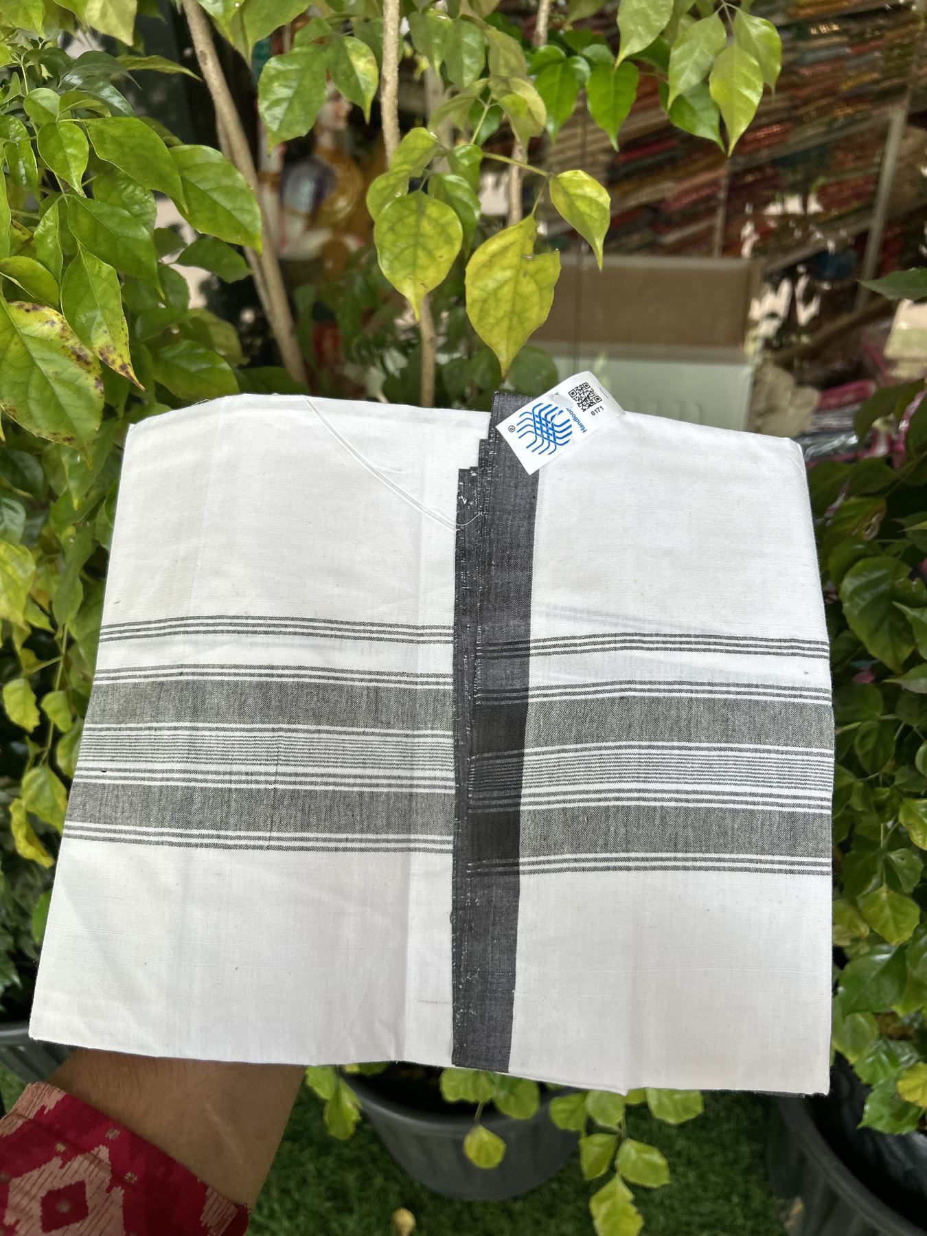 Kerala Handloom - Signature Kaitharikada - Government Sealed Hallmarked - 100% Pure Cotton 2/60X40s Thread - Light White Single Mundu / Dhoti - 2.75 inch Black Striped Kara - 6 KK8046 KAL