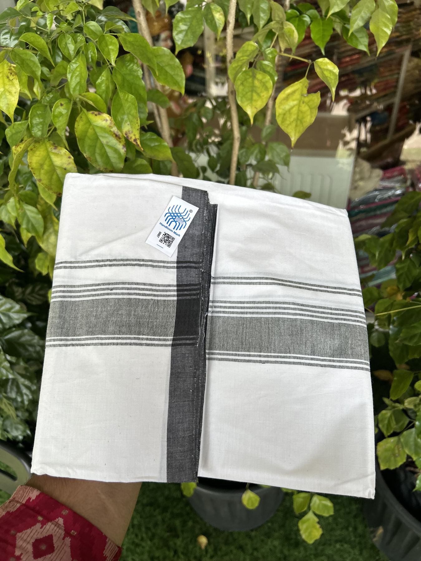 Kerala Handloom - Signature Kaitharikada - Government Sealed Hallmarked - 100% Pure Cotton 2/60X40s Thread - Light White Single Mundu / Dhoti - 2 inch Black Striped Kara - 2 KK8046 KAL