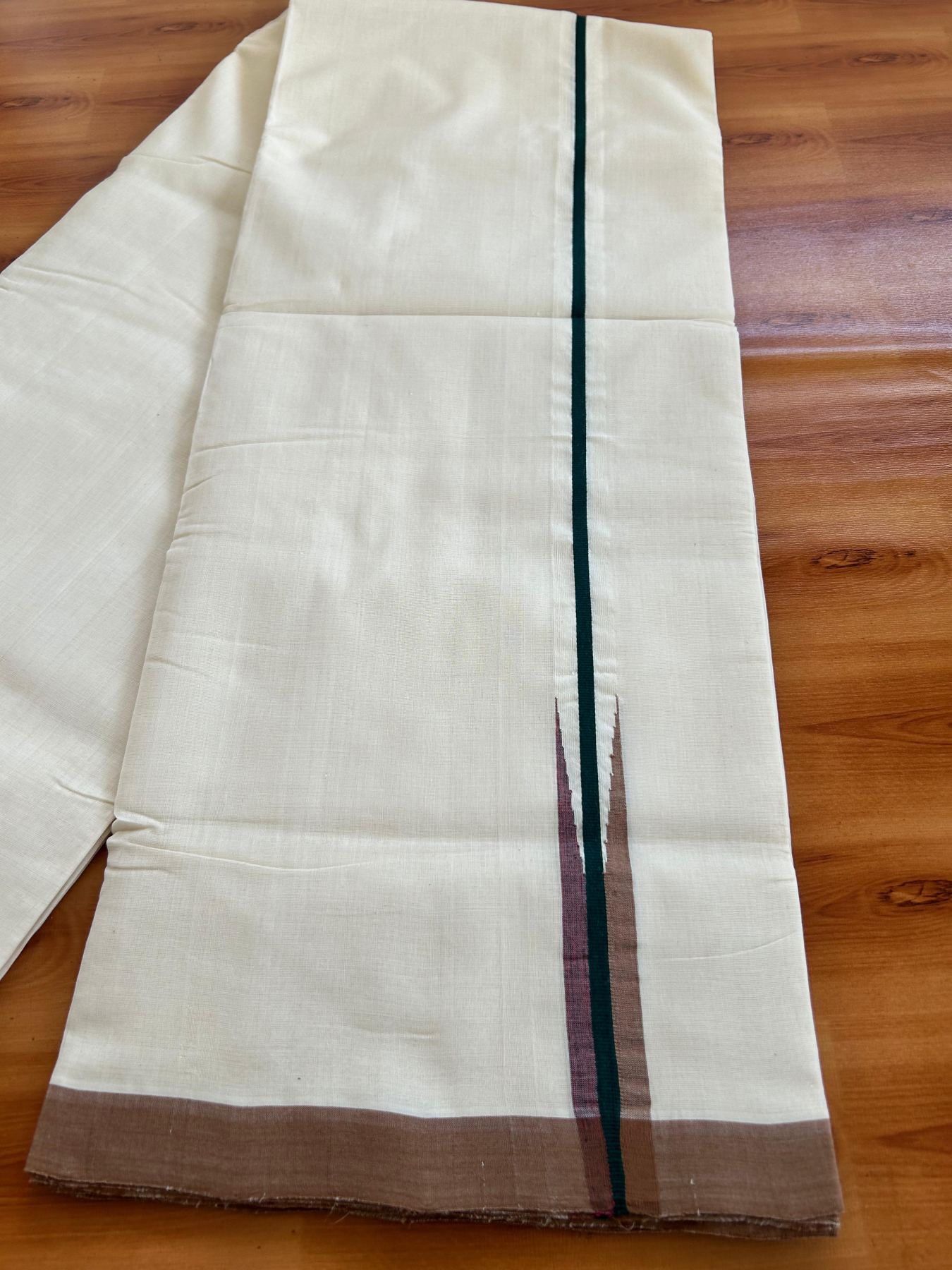 Double Off White (Unbleached) Mundu/Dhoti - 25% Discount!! KaithariKada Handloom Unakkupaav - 100% Pure Cotton - 100x80 - 1 inch Puliyilakkara Dark Green & Brown Multi colour Chutty 4 meter (8.5 muzham) - 16 KK5498 REA