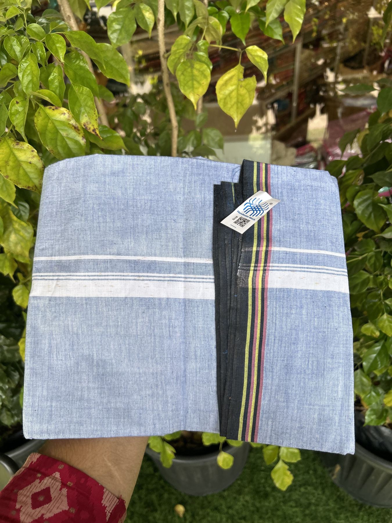 Kerala Handloom - Signature Kaitharikada - Government Sealed Hallmarked - 100% Pure Cotton 2/60x40s Thread - Single Mundu / Dhoti - 1 inch White Striped Kara with Blue colour Body - 10 KK8046 KAL
