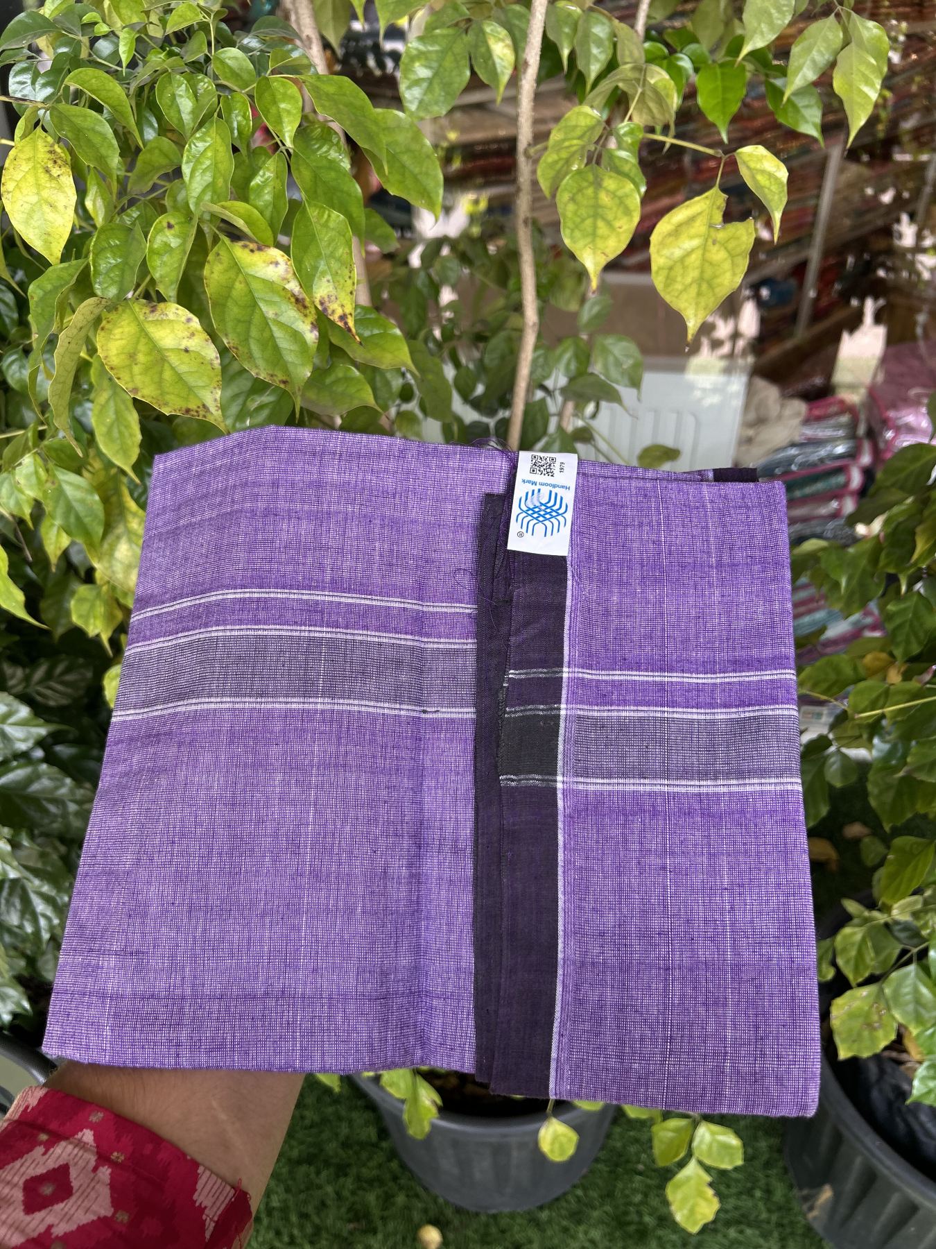 Kerala Handloom - Signature Kaitharikada - Government Sealed Hallmarked - 100% Pure Cotton 2/60x40s Thread - Single Mundu / Dhoti - 1.25 inch Dark Purple Shaded Striped Kara with Violet colour Body - 15 KK8046 KAL