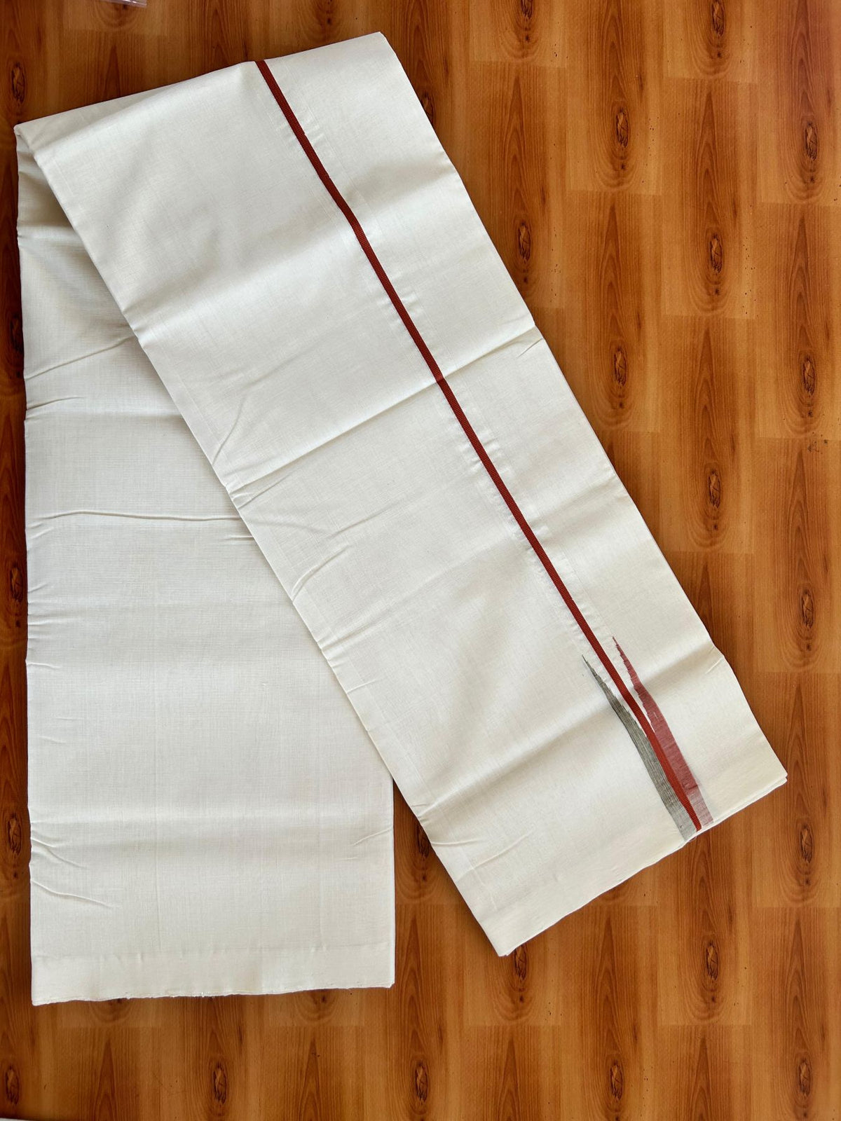 Double Off White (Unbleached) Mundu/Dhoti - 25% Discount!! KaithariKada Handloom Unakkupaav - 100% Pure Cotton - 100x80 - 1 inch Puliyilakkara Rust Orange & Multi colour Chutty 4 meter (8.5 muzham) - 19 KK5498 REA