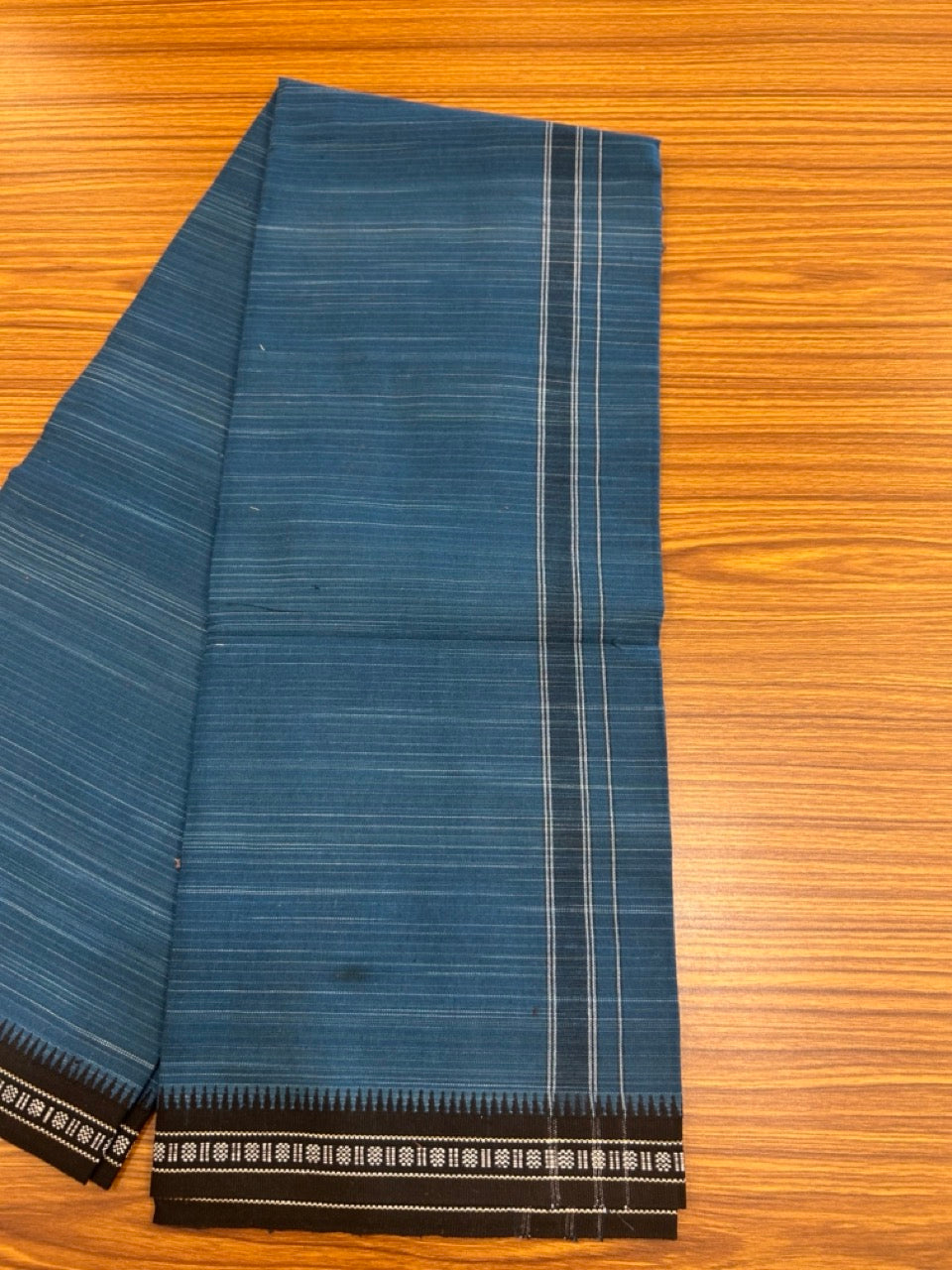 31% Discount!!! Kaitharikada 90% cotton 5 % Polyster - Single Kaily / Lungi -  1 inch Peacock Blue kara with White & Peacock Blue colour body Kuppadam Border (2 meter / 4 muzham) - 21KK8023 AS
