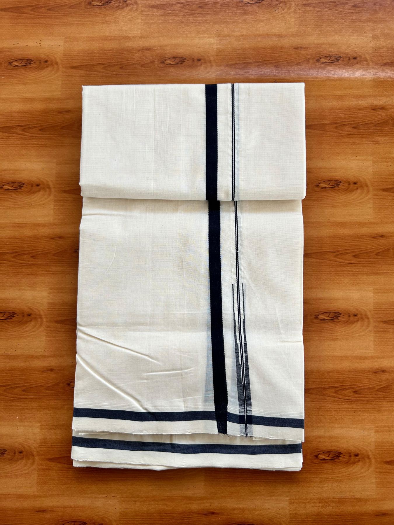 Double Off White (Unbleached) Mundu/Dhoti - 25% Discount!! KaithariKada Handloom Unakkupaav - 100% Pure Cotton - 100x80 - 1 inch Puliyilakkara Dark Navy Blue Chutty 3.80 meter (8 muzham) - 30 KK5498 REA