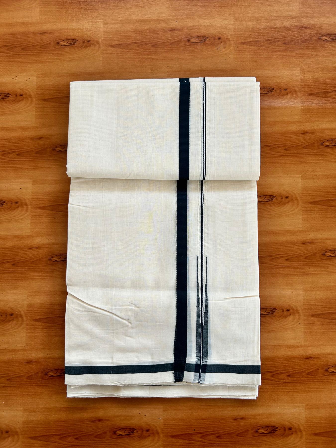 Double Off White (Unbleached) Mundu/Dhoti - 25% Discount!! KaithariKada Handloom Unakkupaav - 100% Pure Cotton - 100x80 - 1 inch Puliyilakkara Green Chutty 3.80 meter (8 muzham) - 28 KK5498 REA