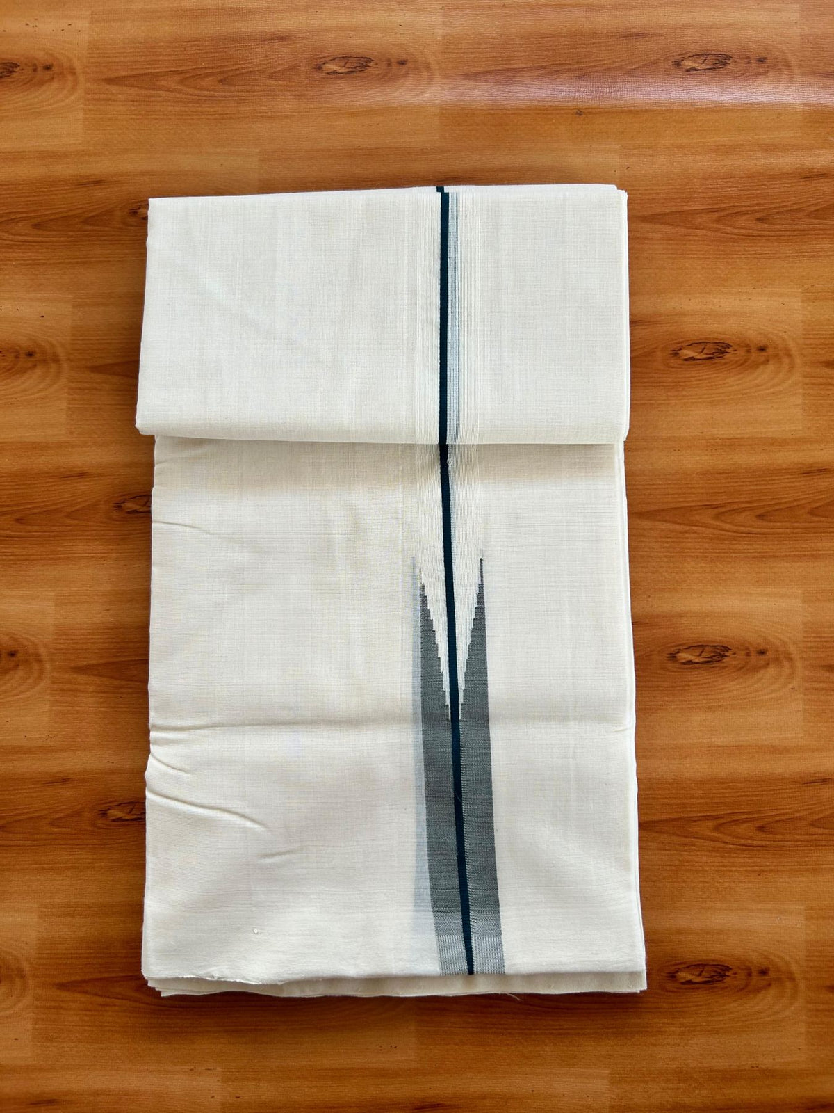 Double Off White (Unbleached) Mundu/Dhoti - 25% Discount!! KaithariKada Handloom Unakkupaav - 100% Pure Cotton - 100x80 - 1 inch Puliyilakkara Black Chutty 3.80 meter (8 muzham) - 20 KK5498 REA