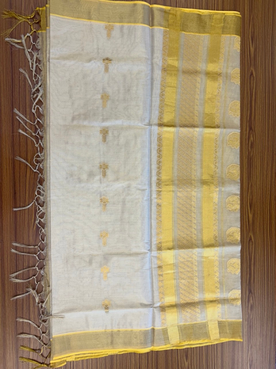 35% Discount! Kaitharikada Kerala Saree for Women 100% Pure Cotton - Kasavu Tissue - Gold Kasavu DESIGN WITH KUNJALAM Kara - 1 KK7156 PMC