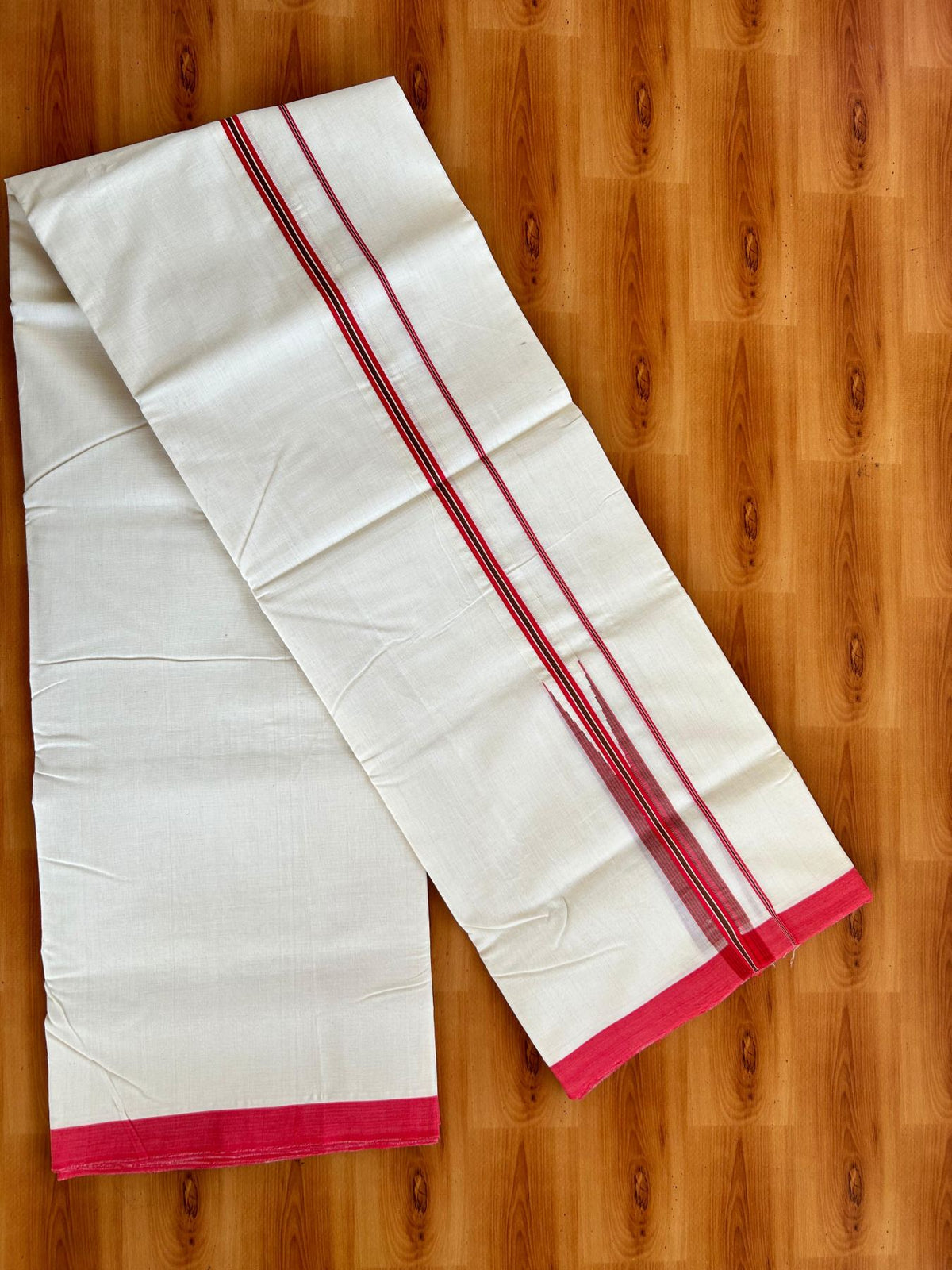 Double Off White (Unbleached) Mundu/Dhoti - 25% Discount!! KaithariKada Handloom Unakkupaav - Kerala Handloom - 100% Pure Cotton - 100x80 - 1 inch Red Pink & Dark Brown Chutty Kara 3.80 mtr (8 muzham) - 7 KK5498 REA
