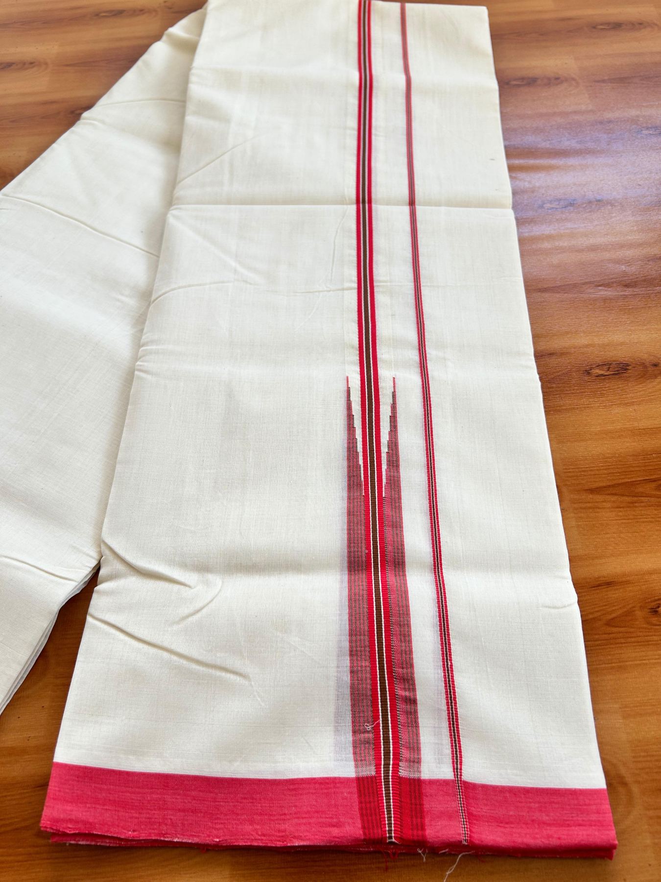 Double Off White (Unbleached) Mundu/Dhoti - 25% Discount!! KaithariKada Handloom Unakkupaav - Kerala Handloom - 100% Pure Cotton - 100x80 - 1 inch Red Pink & Dark Brown Chutty Kara 3.80 mtr (8 muzham) - 7 KK5498 REA