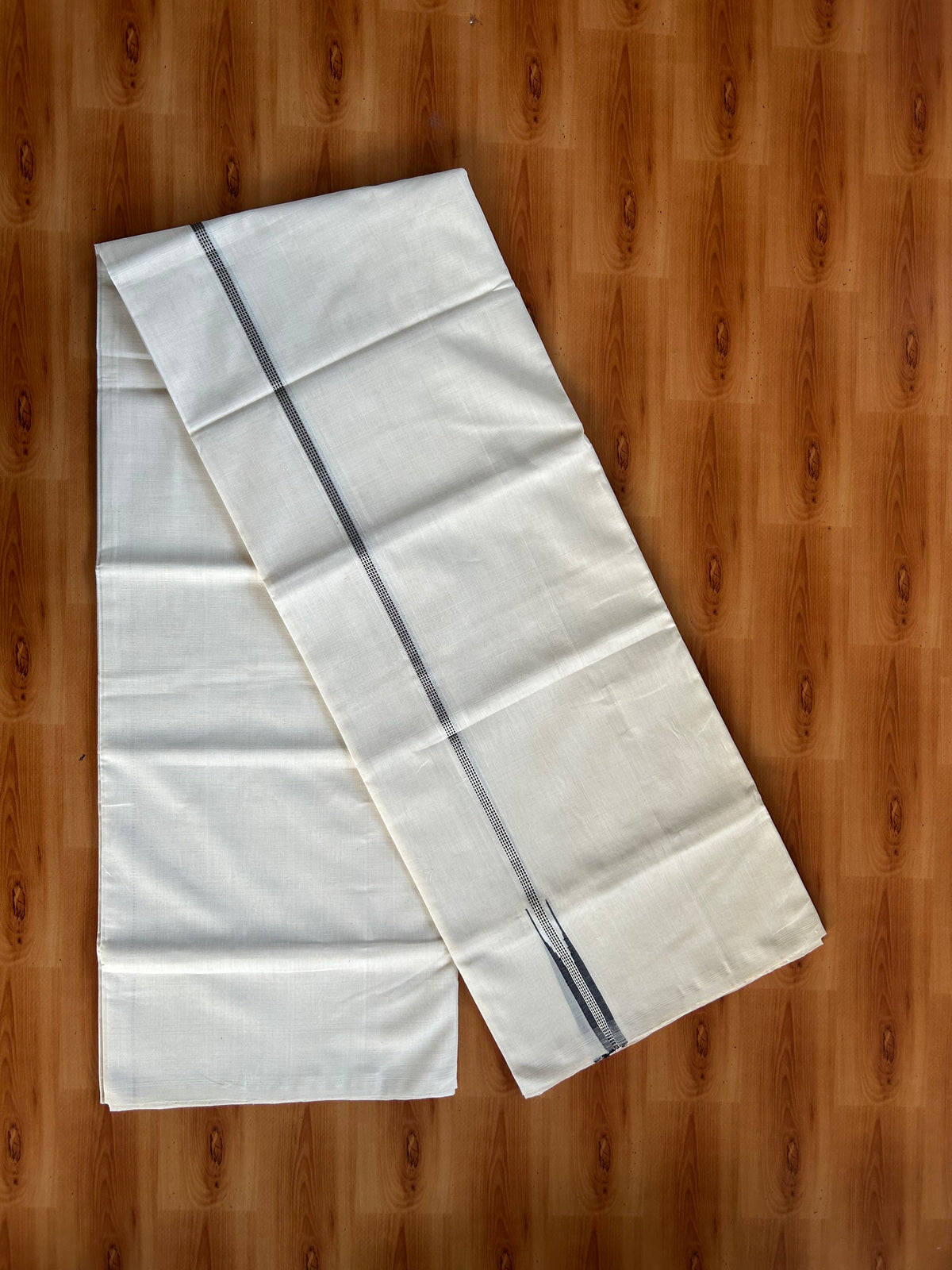 Double Off White (Unbleached) Mundu/Dhoti - 25% Discount! KaithariKada Handloom Unakkupaav Kerala Handloom - Pure Cotton - 80x90 - 1 cm Puliyilakkara Silver Kasav & Black Chutty Kara 4 Mtr (8.5 Muzham) - 8 KK5551 STH