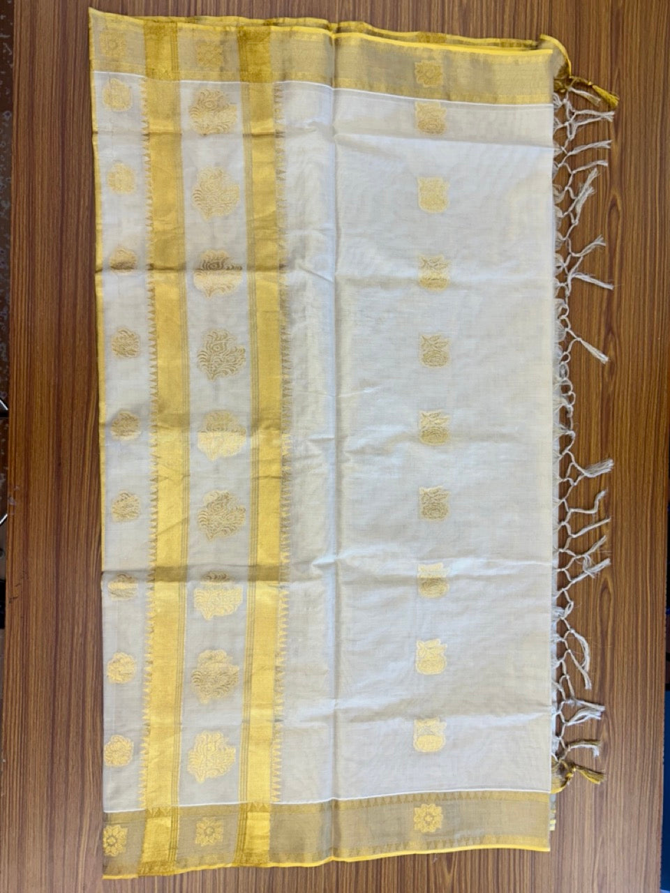39% Discount! Kaitharikada Kerala Saree for Women 100% Pure Cotton - Kasavu Tissue - Gold Kasavu DESIGN WITH KUNJALAM Kara - 3 KK7156 PMC