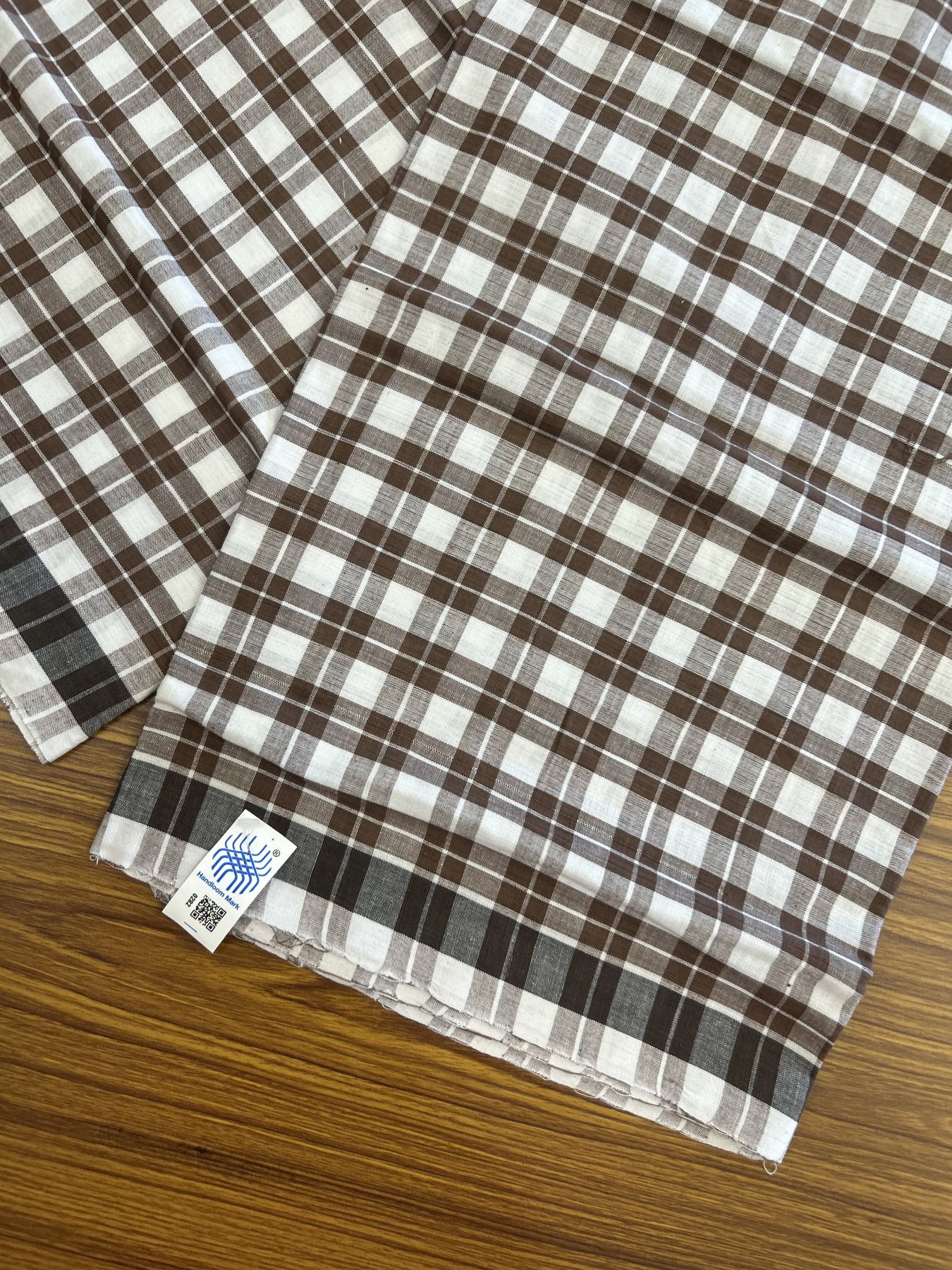 Kerala Handloom - Signature Kaitharikada - Government Sealed Hallmarked - 100% Pure Cotton - 2/60X40s Twisted Thread - Handloom Single Mundu/Dhoti - Brown Check Body  - 2.20 mtr - 51 KK8046 KAL