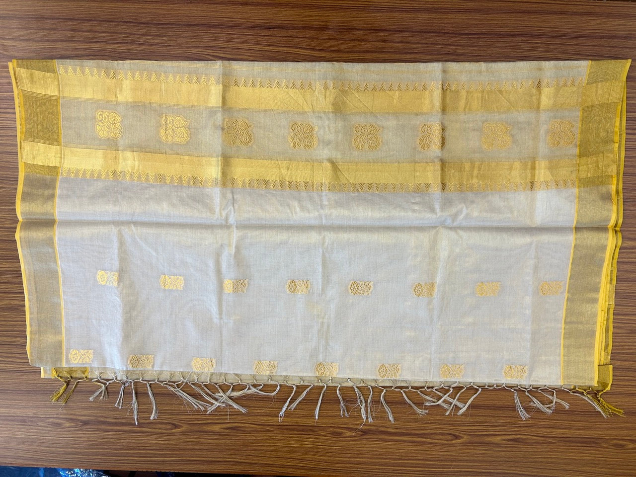 39% Discount! Kaitharikada Kerala Saree for Women 100% Pure Cotton - Kasavu Tissue - Gold Kasavu DESIGN WITH KUNJALAM Kara - 4 KK7156 PMC