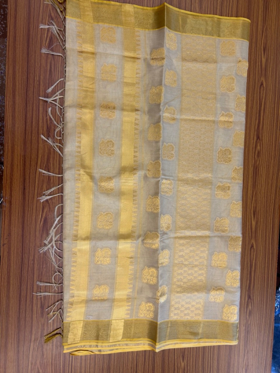 39% Discount! Kaitharikada Kerala Saree for Women 100% Pure Cotton - Kasavu Tissue - Gold Kasavu DESIGN WITH KUNJALAM Kara - 4 KK7156 PMC