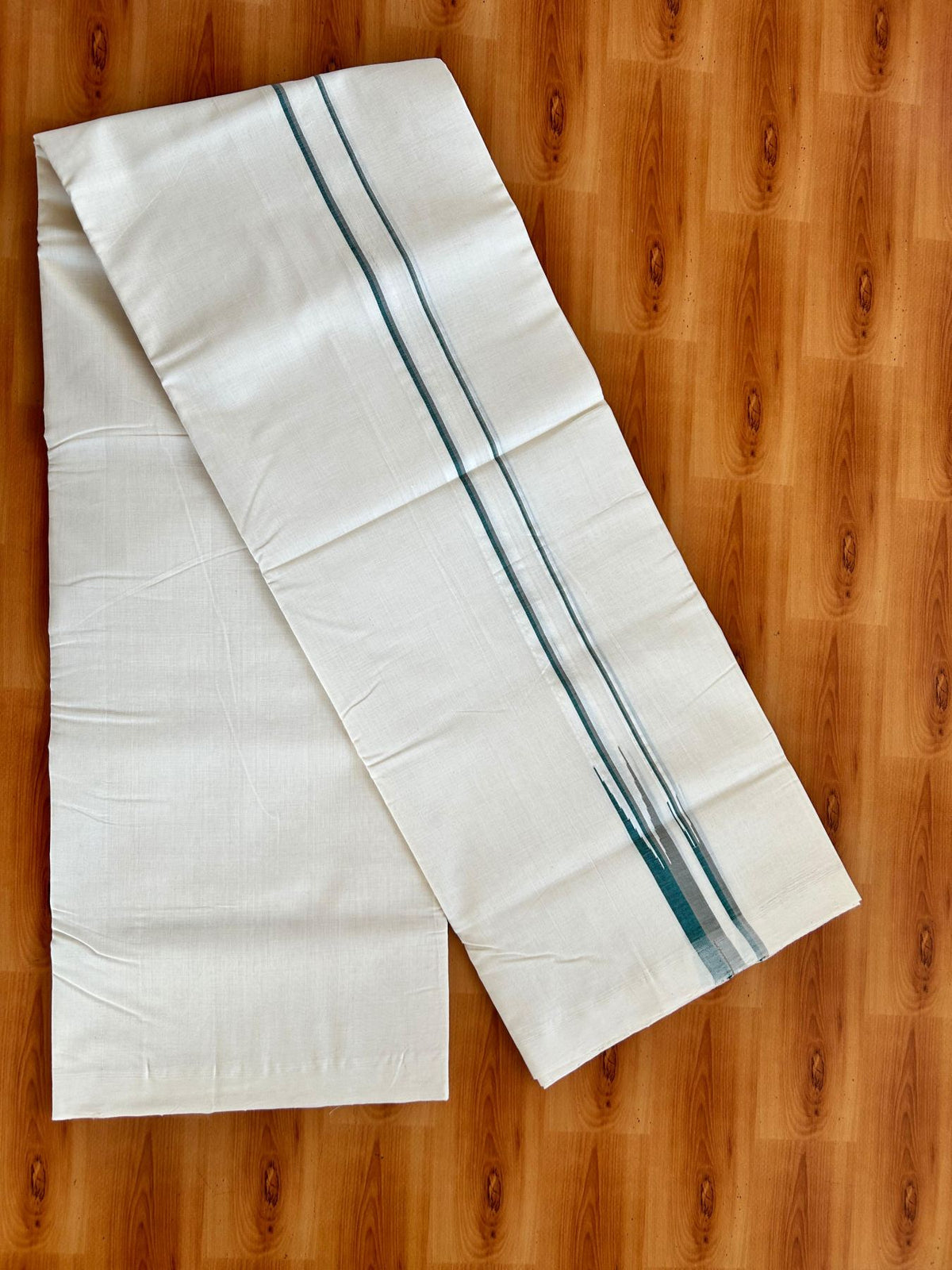 Double Off White (Unbleached) Mundu/Dhoti - 25% Discount!! KaithariKada Handloom Unakkupaav - 100% Pure Cotton - 100x80 - 1 inch Puliyilakkara Sage Green & Green Double Chutty 4 meter (8.5 muzham) - 22 KK5498 REA