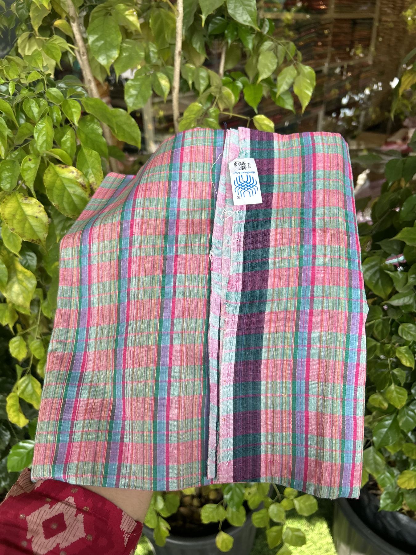 Kerala Handloom - Signature Kaitharikada - Government Sealed Hallmarked - 100% Pure Cotton - 2/60X40s Twisted Thread - Handloom Single Mundu/Dhoti - Dark Pink & Green Check Body  - 2.42 mtr - 57 KK8046 KAL