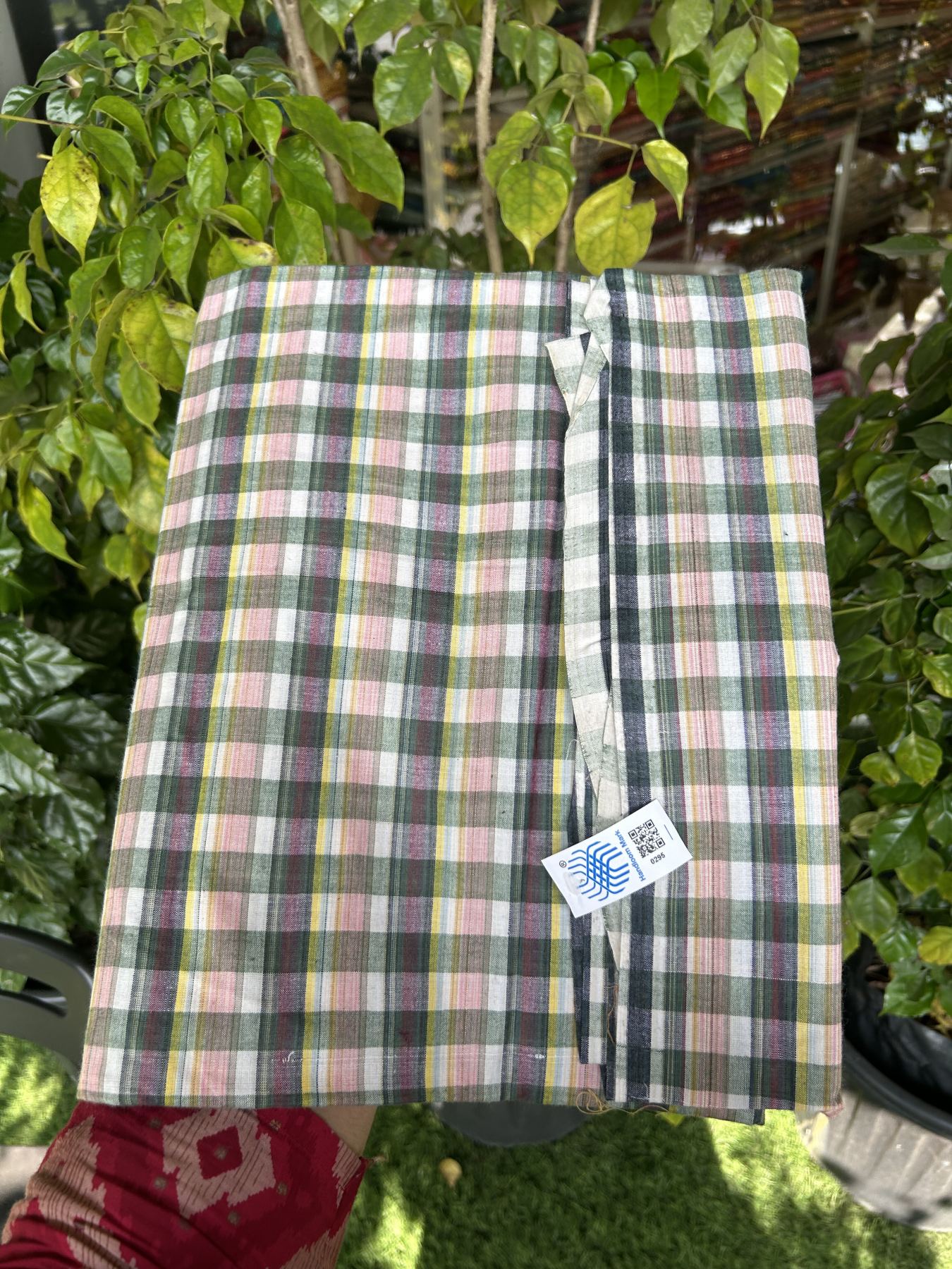 Kerala Handloom - Signature Kaitharikada - Government Sealed Hallmarked - 100% Pure Cotton - 2/60X40s Twisted Thread - Handloom Single Mundu/Dhoti - Olive Green & Peach check Body  - 2.64 mtr - 64 KK8046 KAL