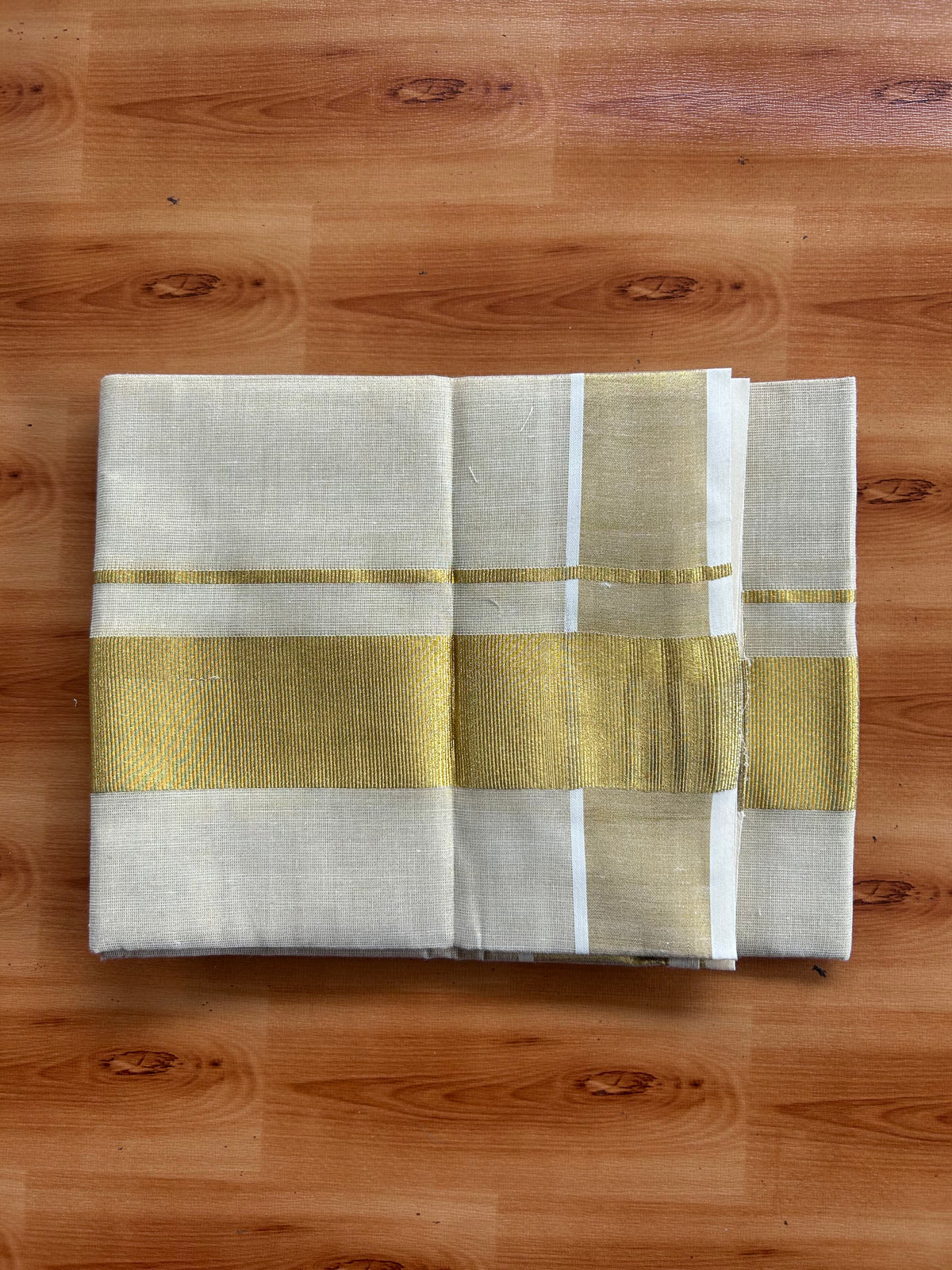 Neriyath Tissue - KaithariKada Pulomood - Mixed Cotton - 60s - 2 Inch Gold Kasav Kara With Tissue Body - 2 mtr (4 muzham) - 2 KK5550 GAN