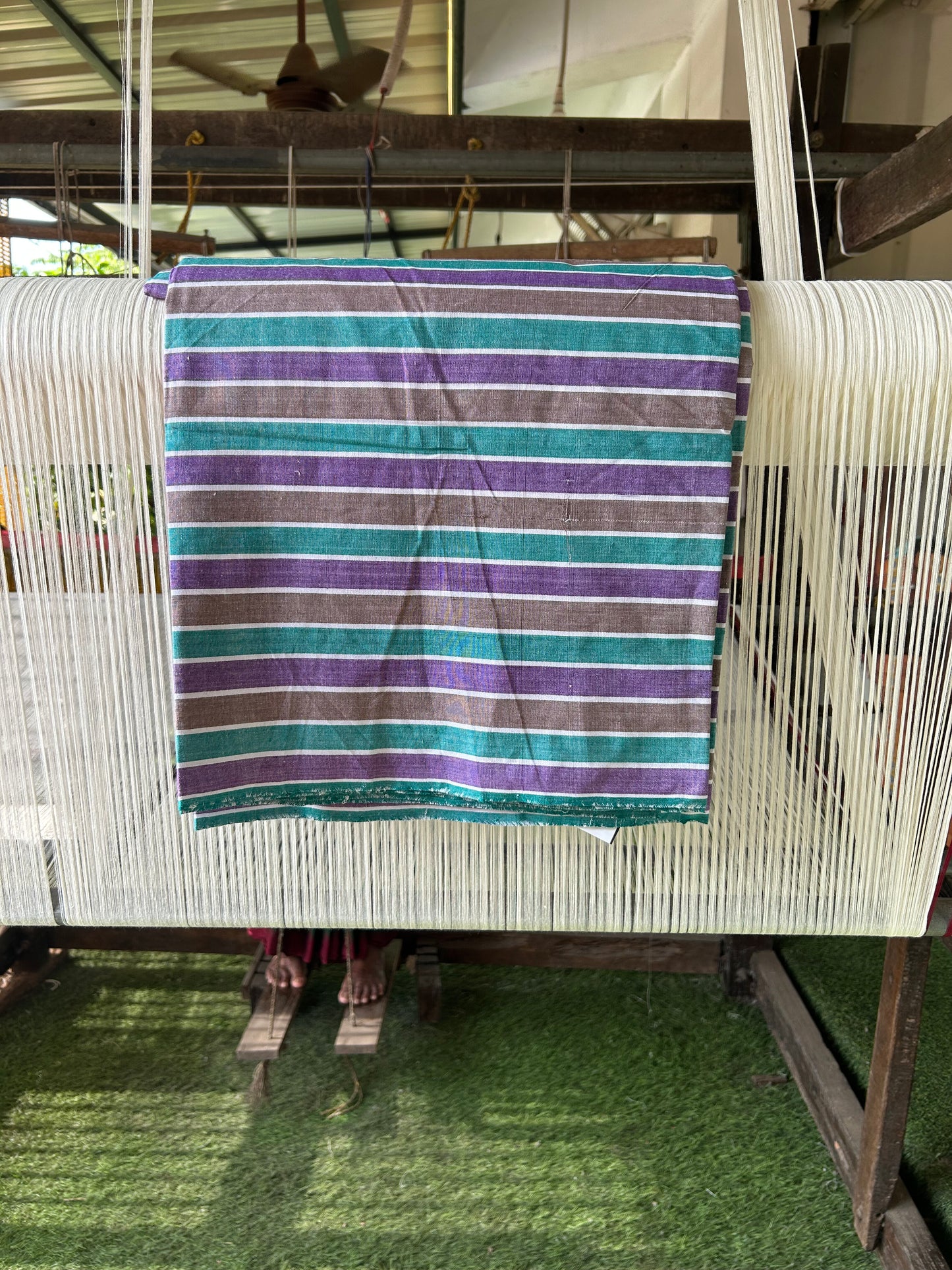 Handloom Bedsheet -  Pure Cotton - 10% Discount !! Kaitharikada - Green Brown & Violet Striped Colour Body - 4 KK3000 KAL