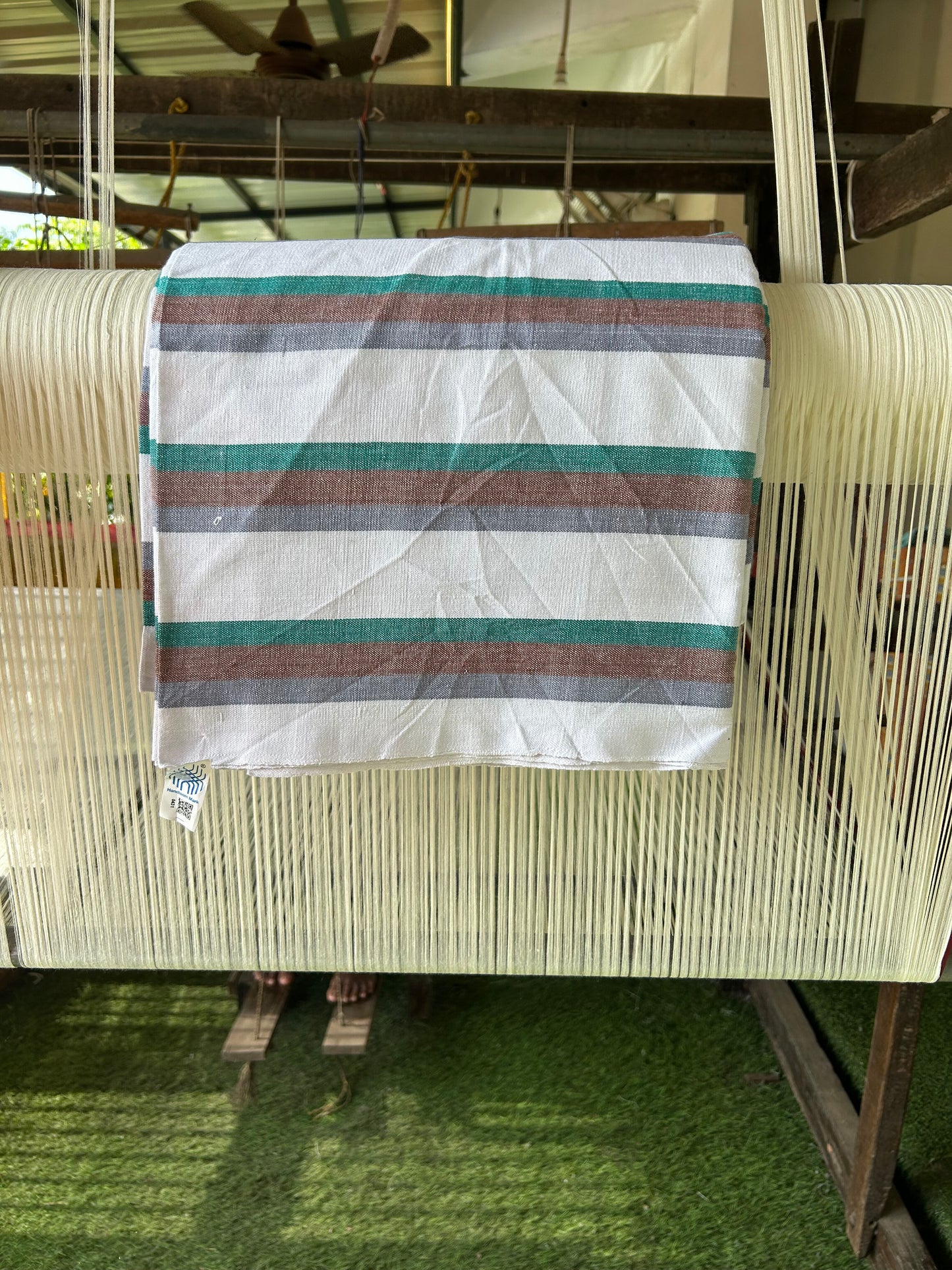Handloom Bedsheet -  Pure Cotton - 10% Discount !! Kaitharikada - Green Brown & Ash Grey Striped Colour Body - 3 KK3000 KAL