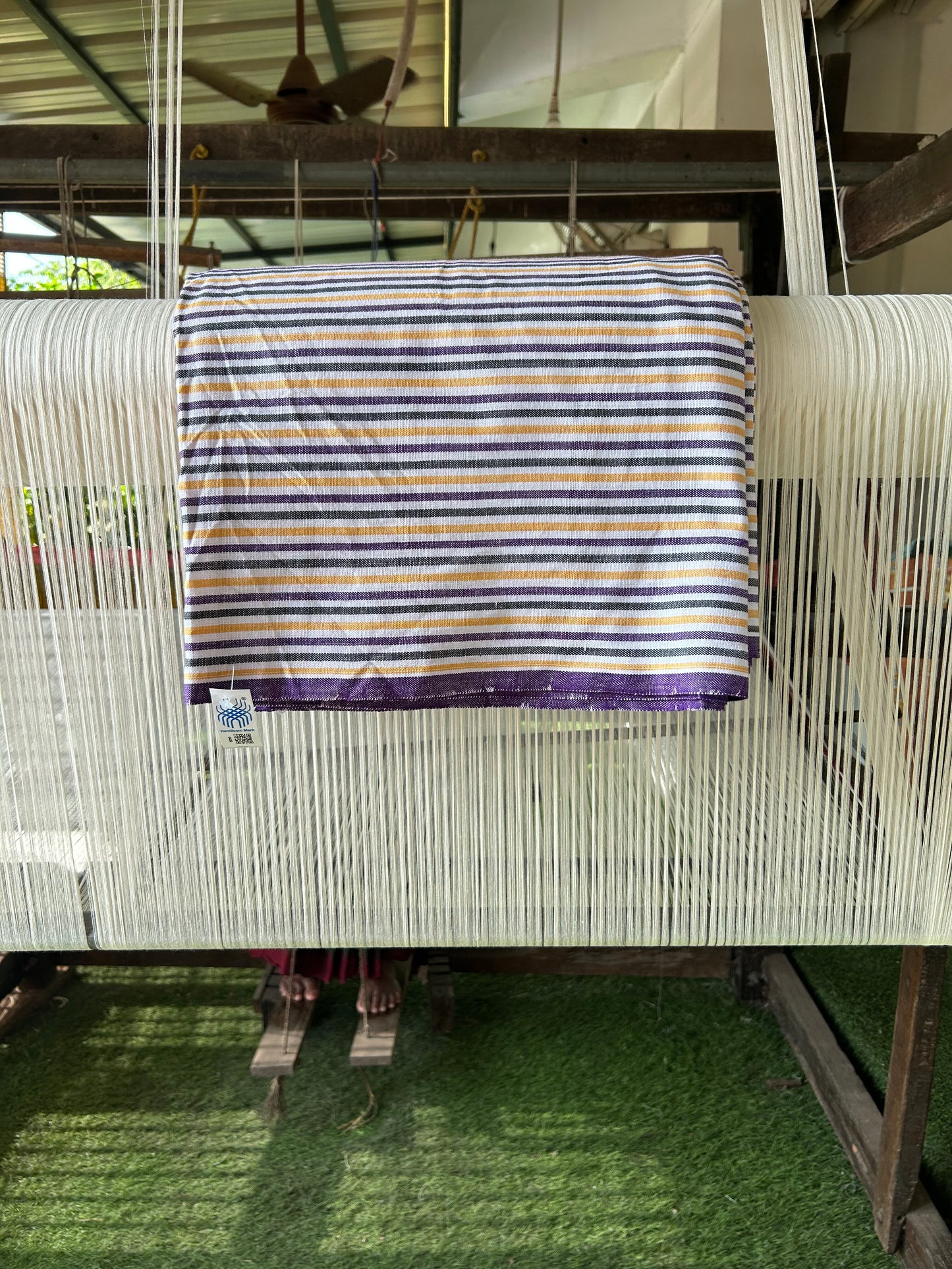 Handloom Bedsheet -  Pure Cotton - 10% Discount !! Kaitharikada - Multi Colour Striped Body - 2 KK3000 KAL