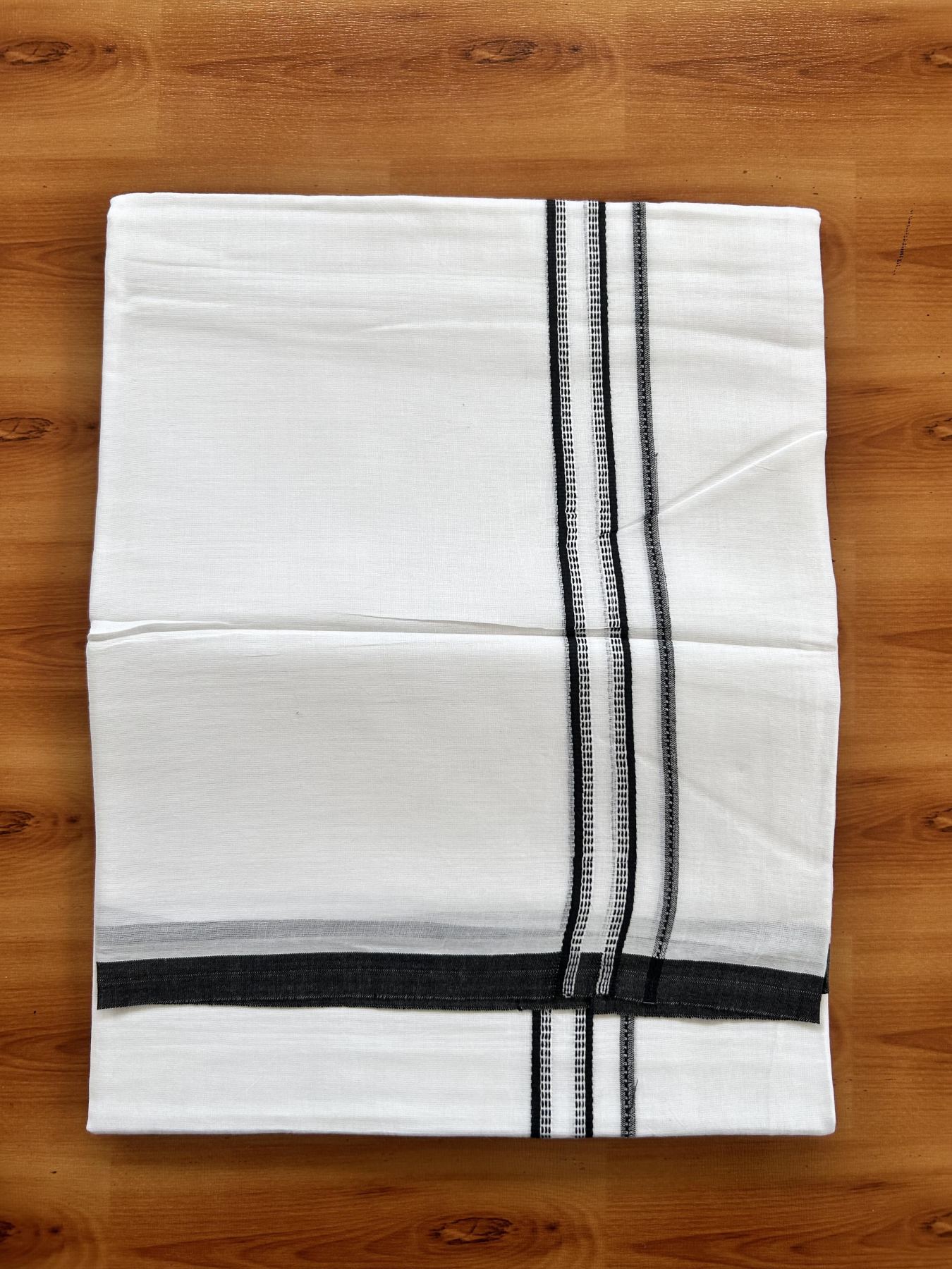 Double Pure White Mundu/Dothi - 20% Discount ! Kaitharikada Balaramapuram Cotton - 60s - 0.75 Inch Navy Blue Striped Kara 3.90 mtr (8 muzham) - 14 KK5437 VAS